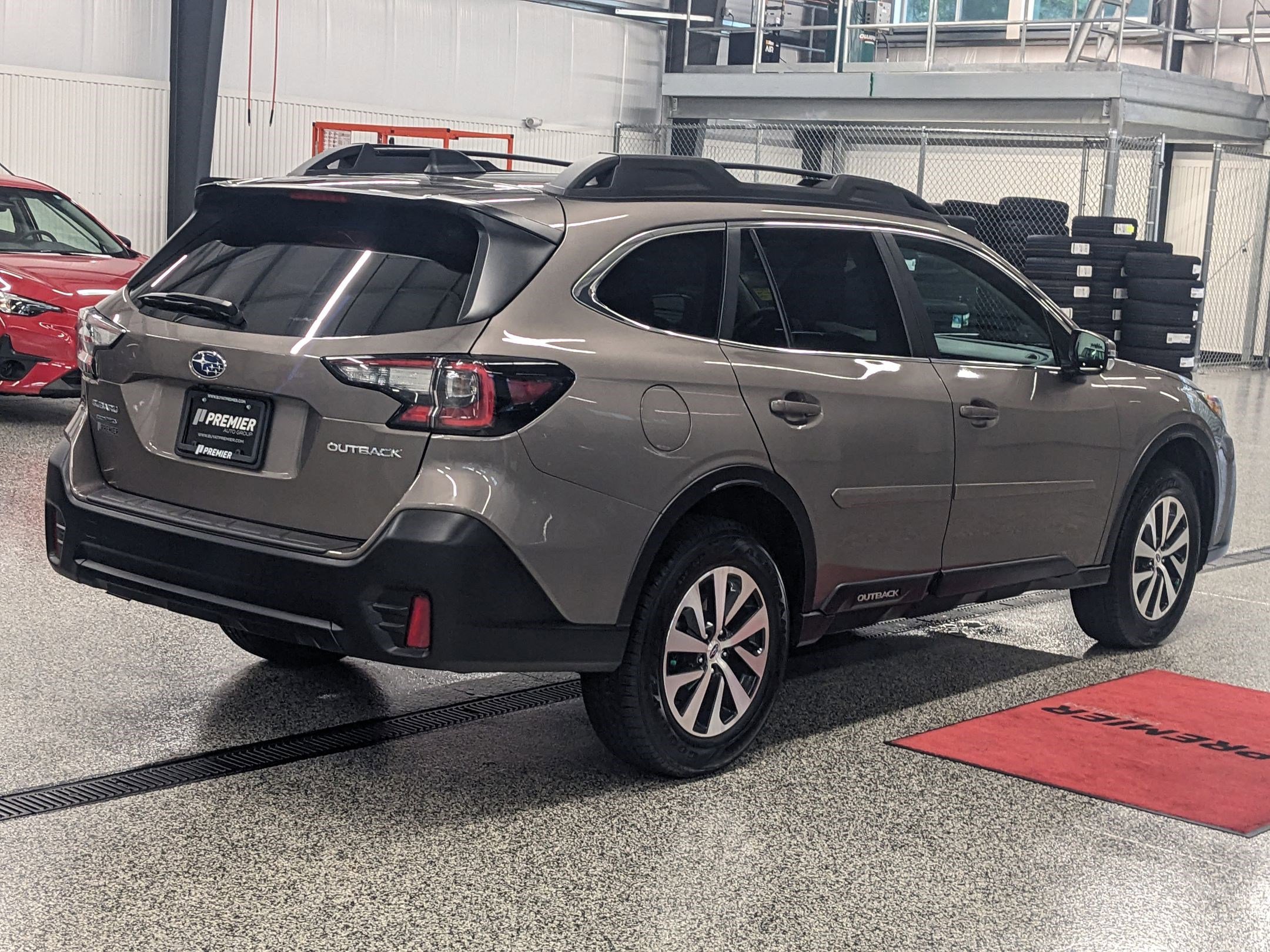 2022 Subaru Outback Premium photo 2