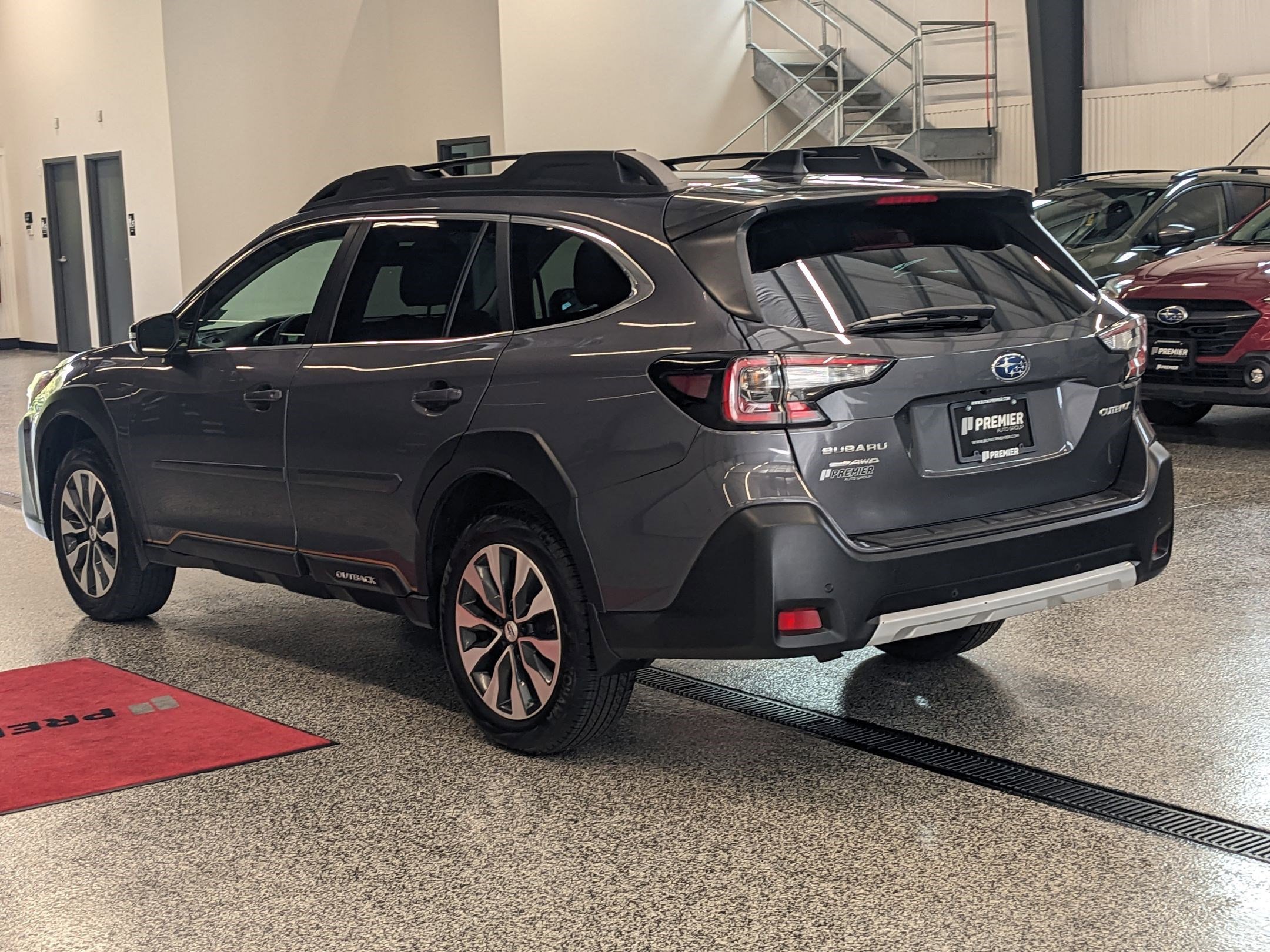2023 Subaru Outback Limited photo 4