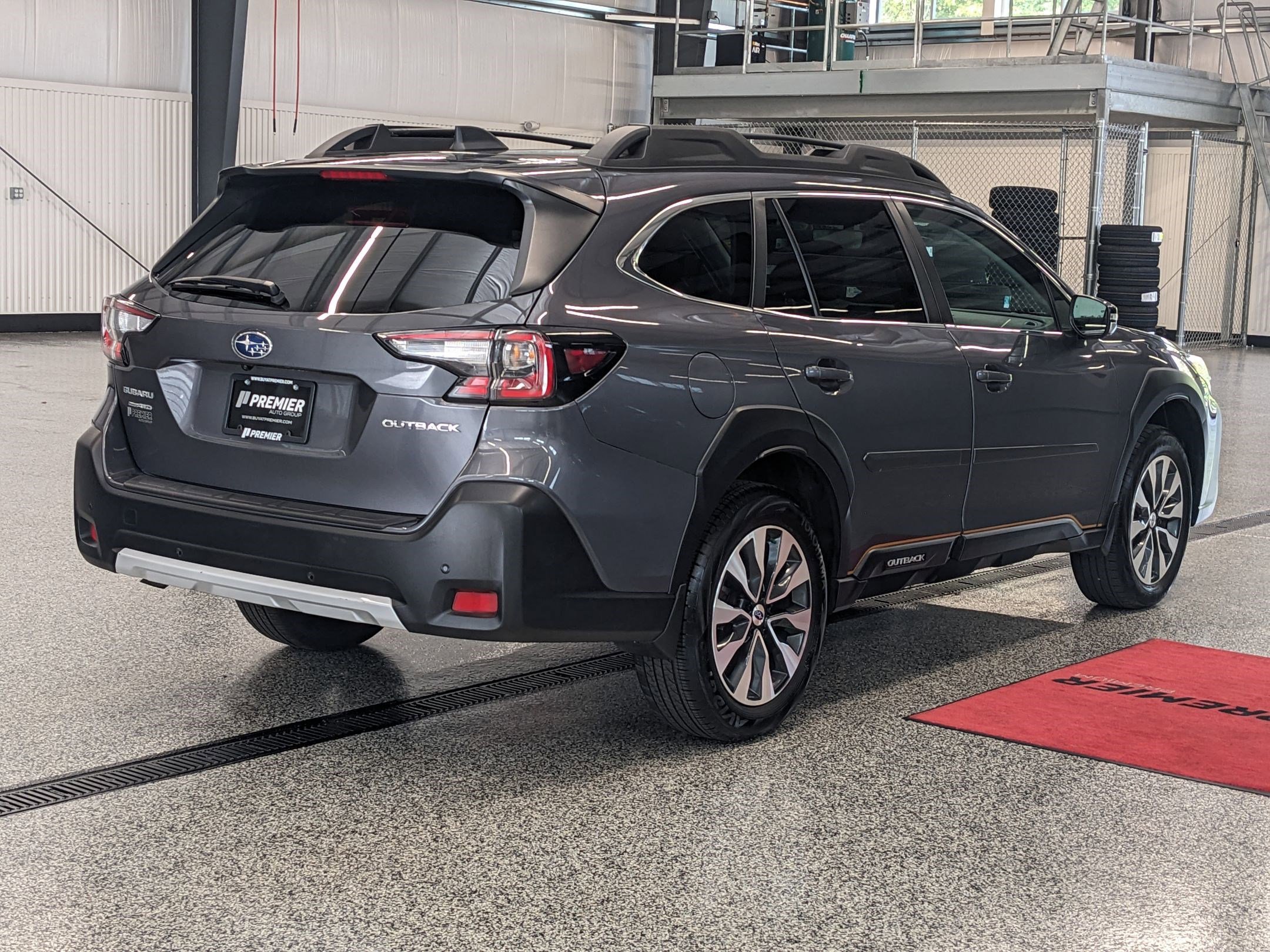 2023 Subaru Outback Limited photo 3
