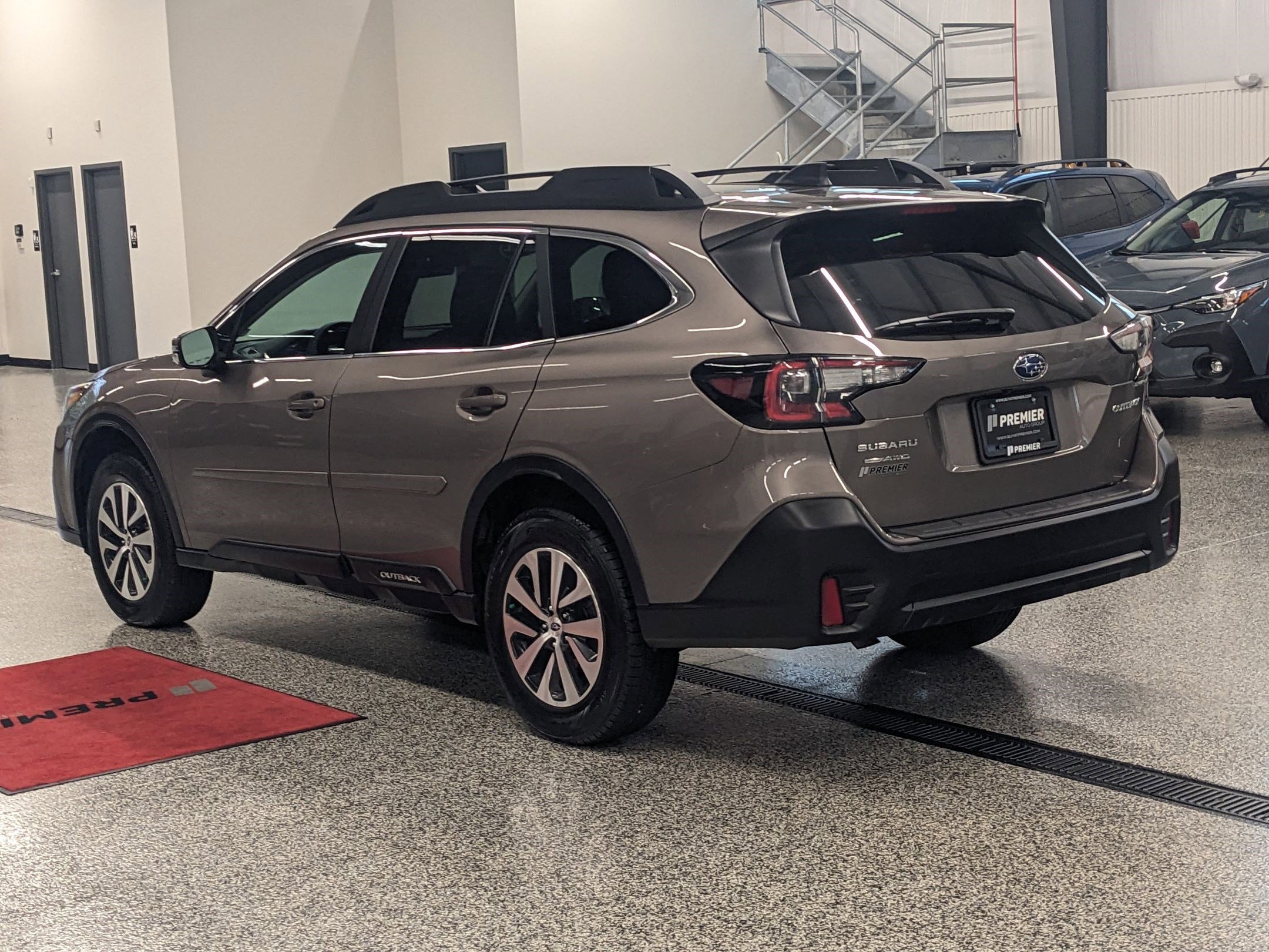 2022 Subaru Outback Premium photo 3
