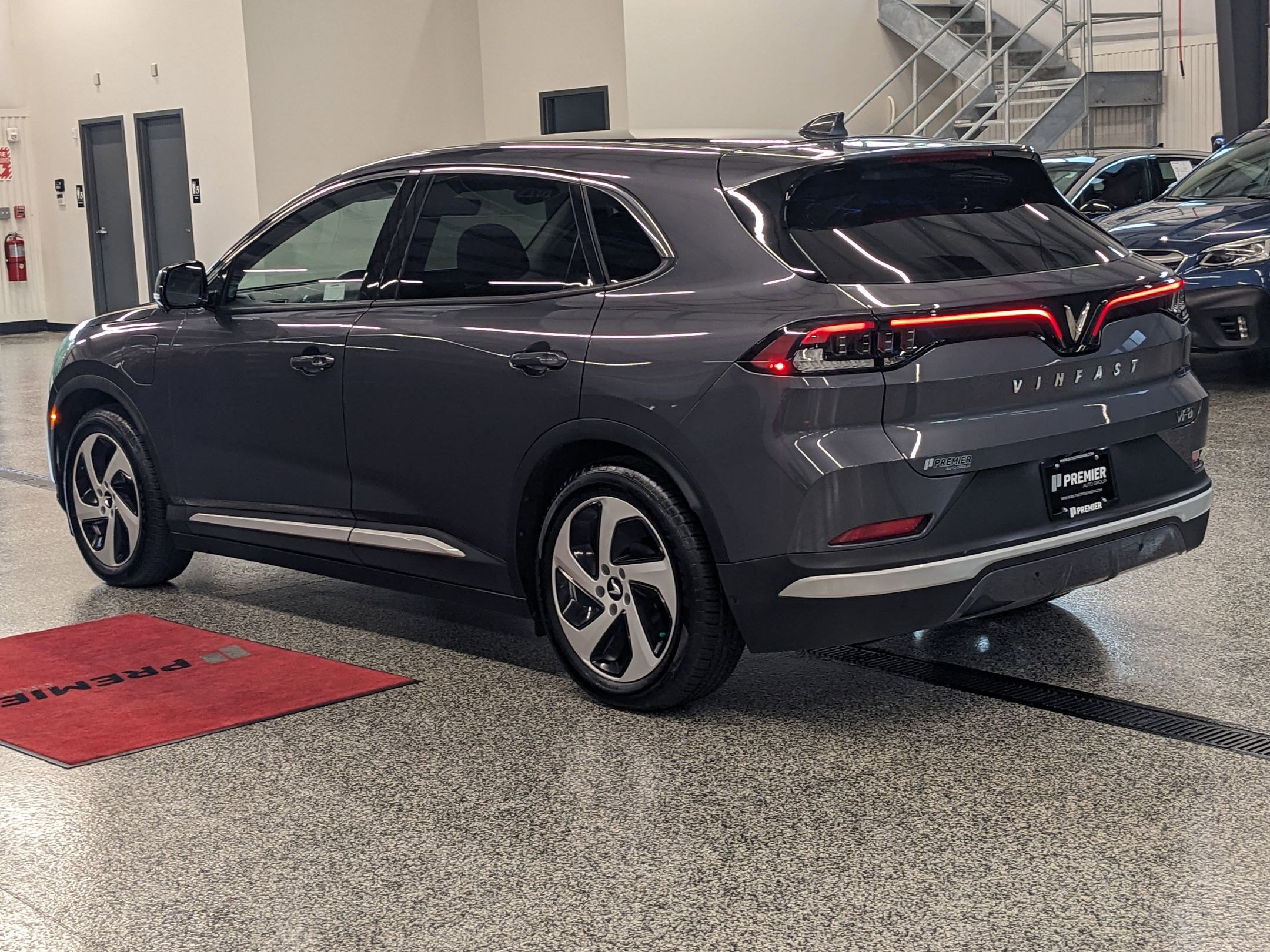 2023 Vinfast VF 8 8 photo 4