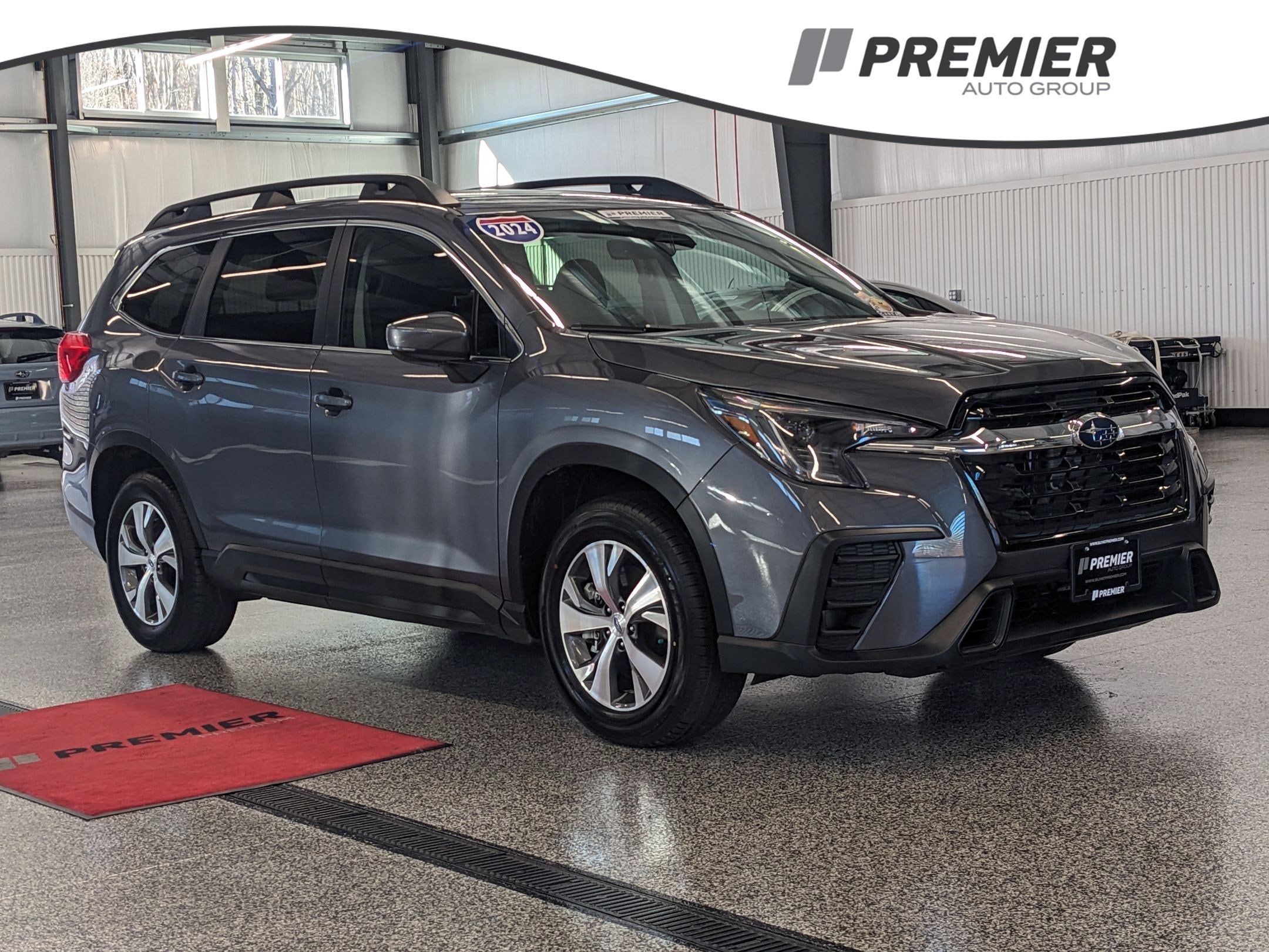 2024 Subaru Ascent Premium's photo