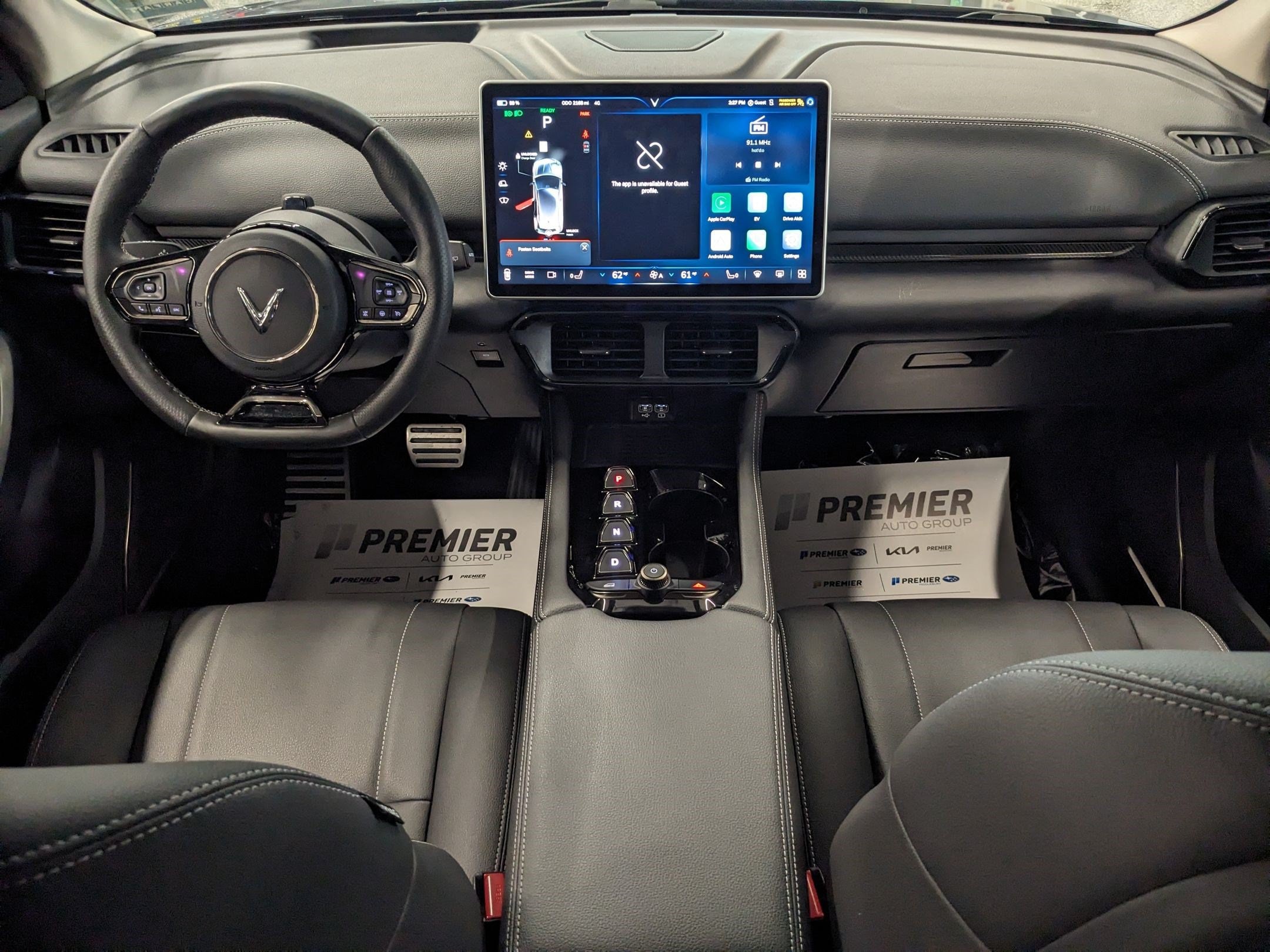 2023 VinFast VF 8 ECO - Photo 13