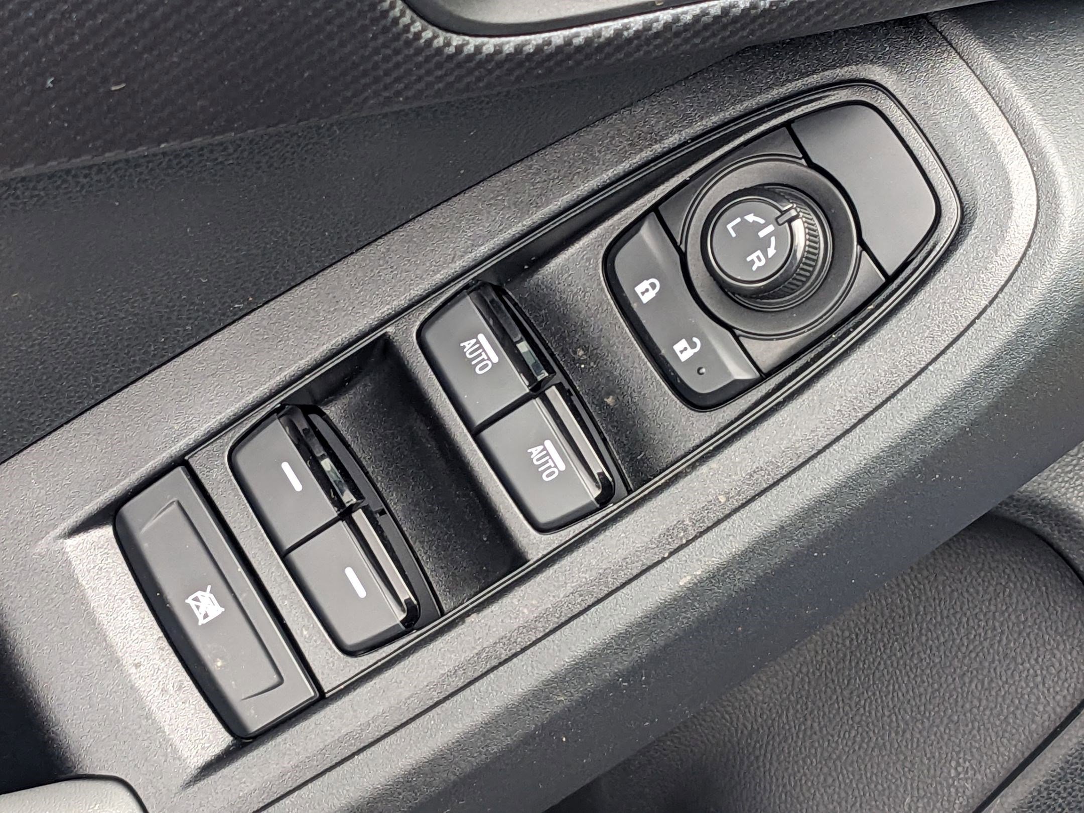 2026 Subaru Crosstrek Premium - Photo 23