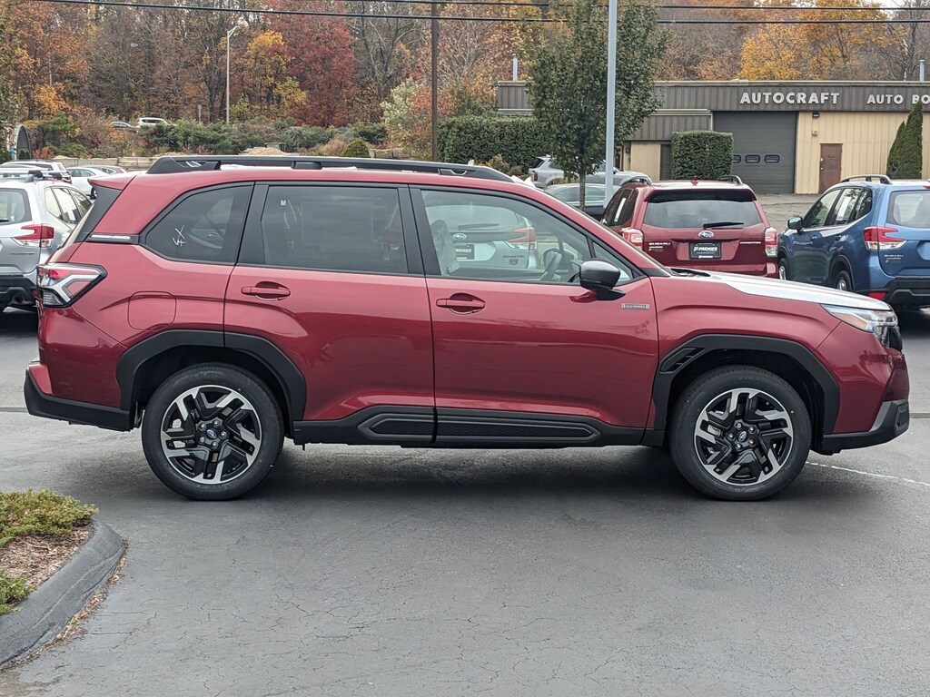 New 2025 Subaru Forester Hybrid Limited SUV