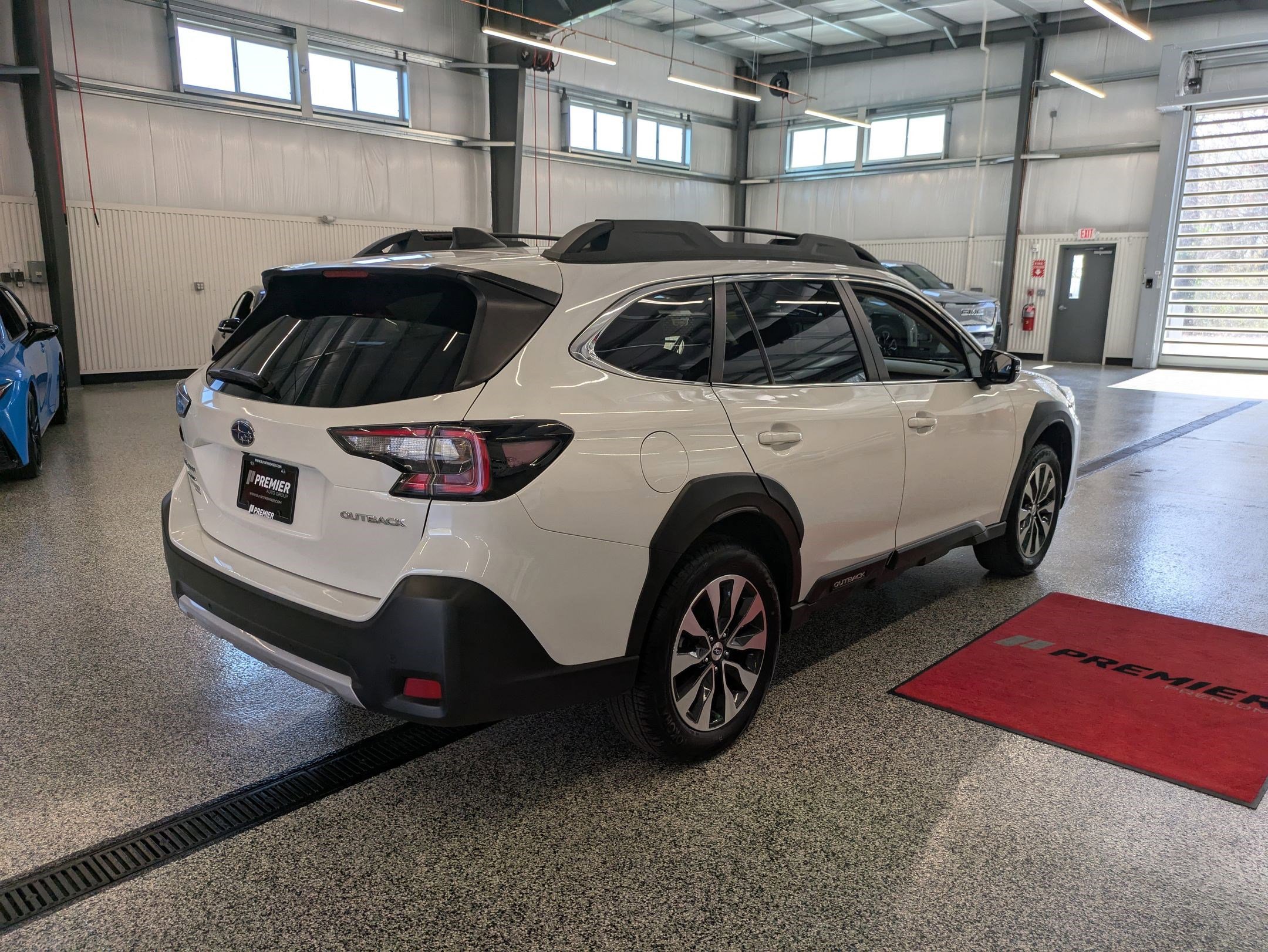 2024 Subaru Outback Limited photo 3
