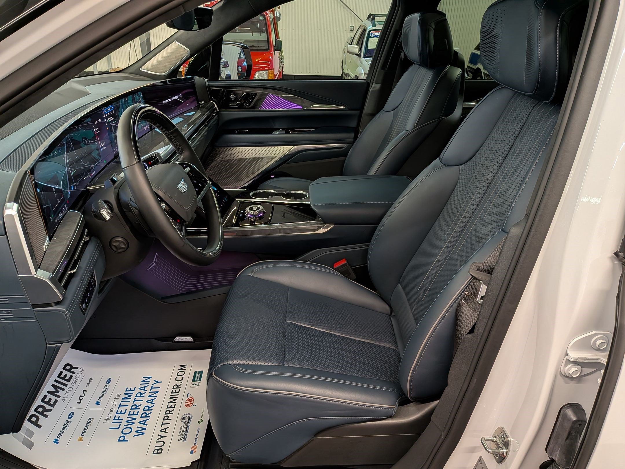 2025 Cadillac Escalade IQ Sport 2 - Photo 8