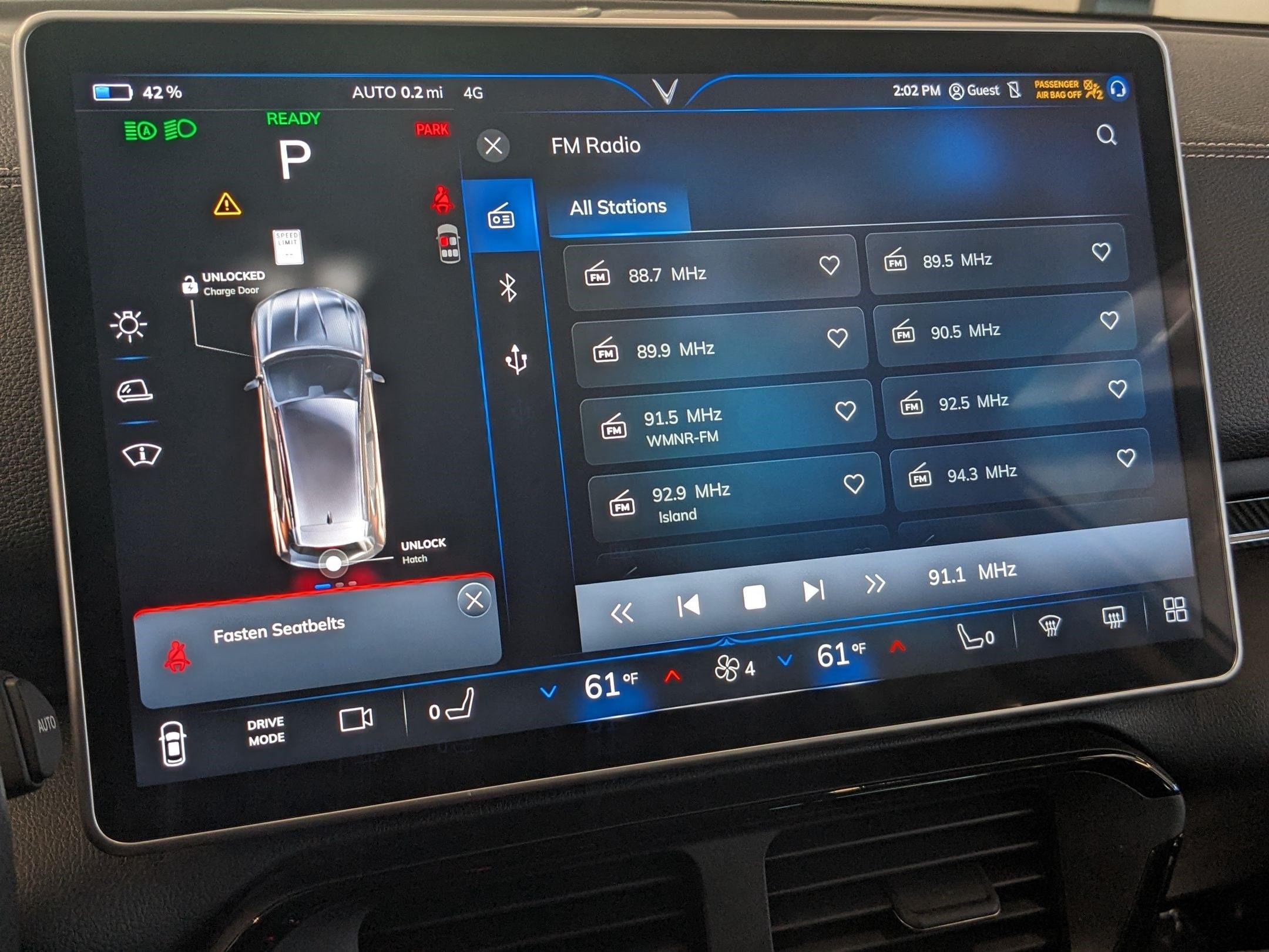2023 VinFast VF 8 ECO - Photo 22