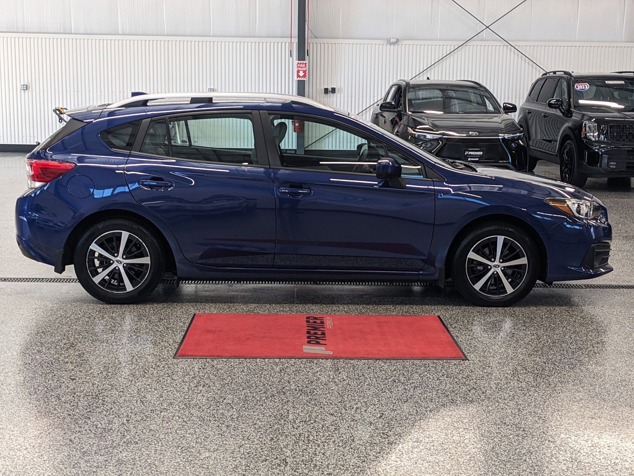 2023 Subaru Impreza Premium photo 2
