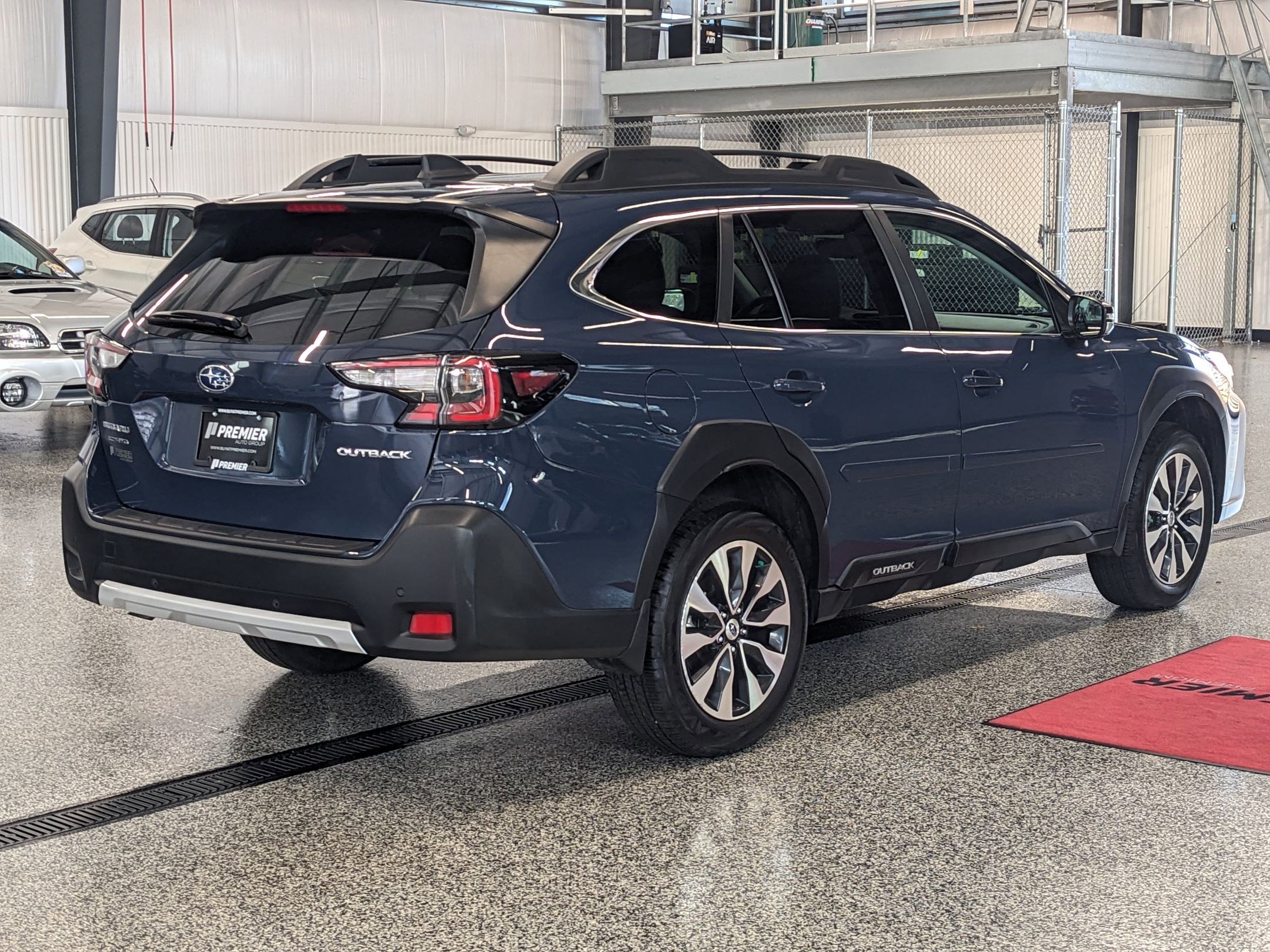 2024 Subaru Outback Limited photo 3