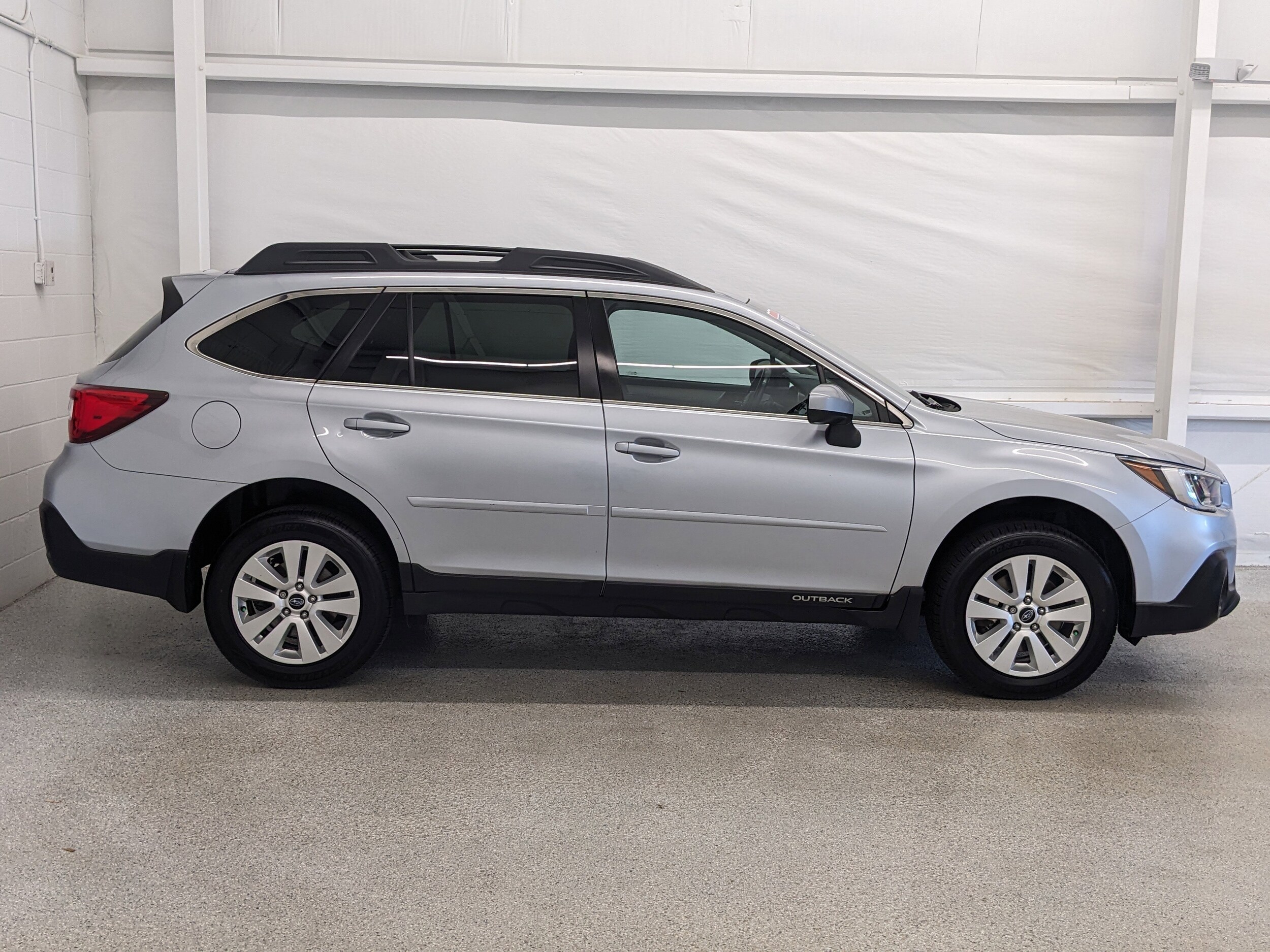 Used 2018 Subaru Outback Premium with VIN 4S4BSACC7J3365012 for sale in Branford, CT