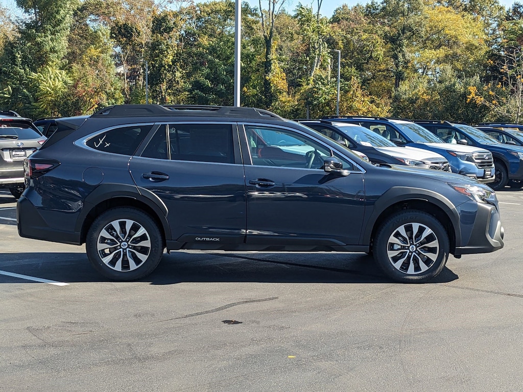 New 2025 Subaru Outback Limited SUV