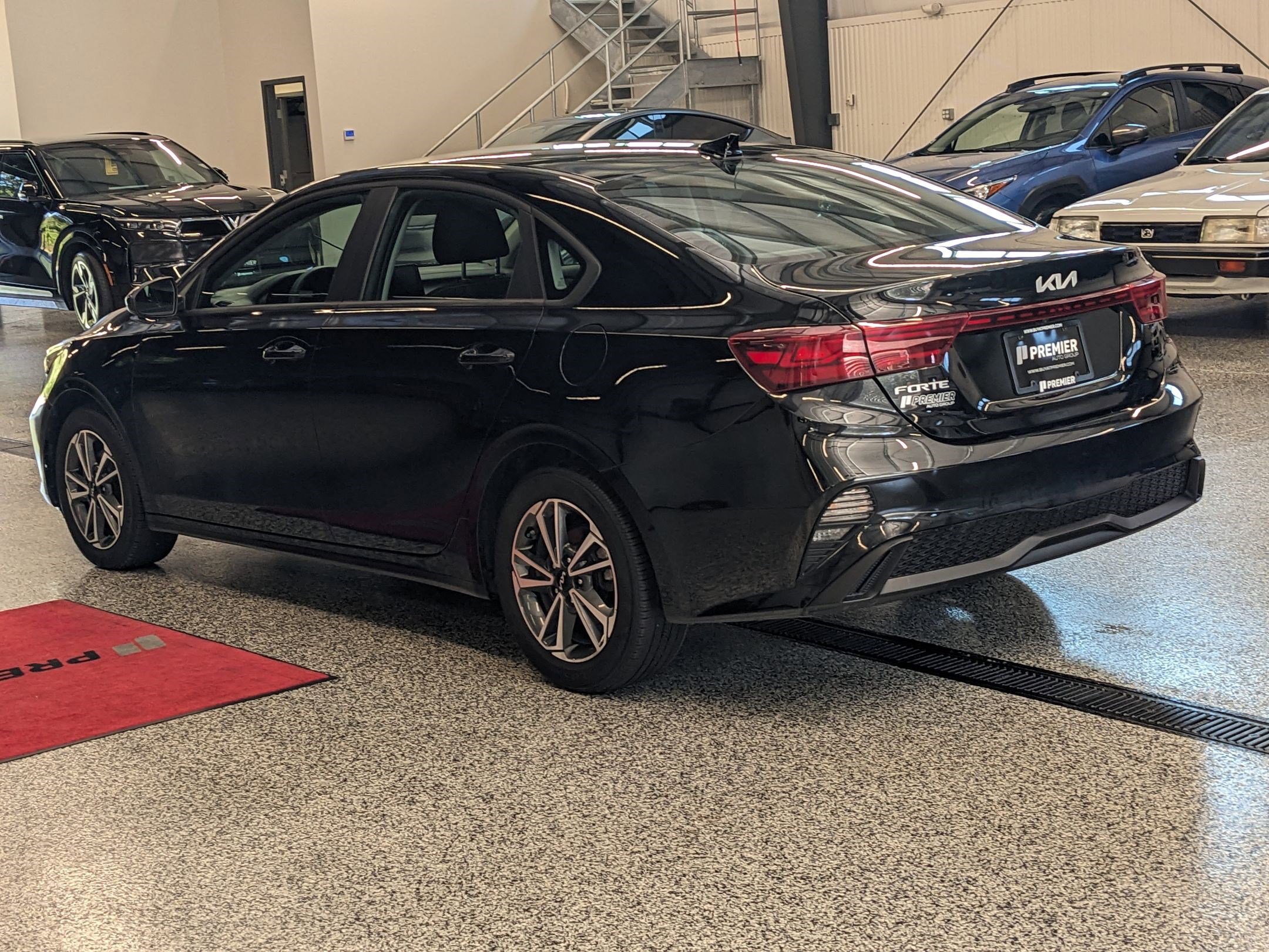 2023 Kia Forte LXS photo 3