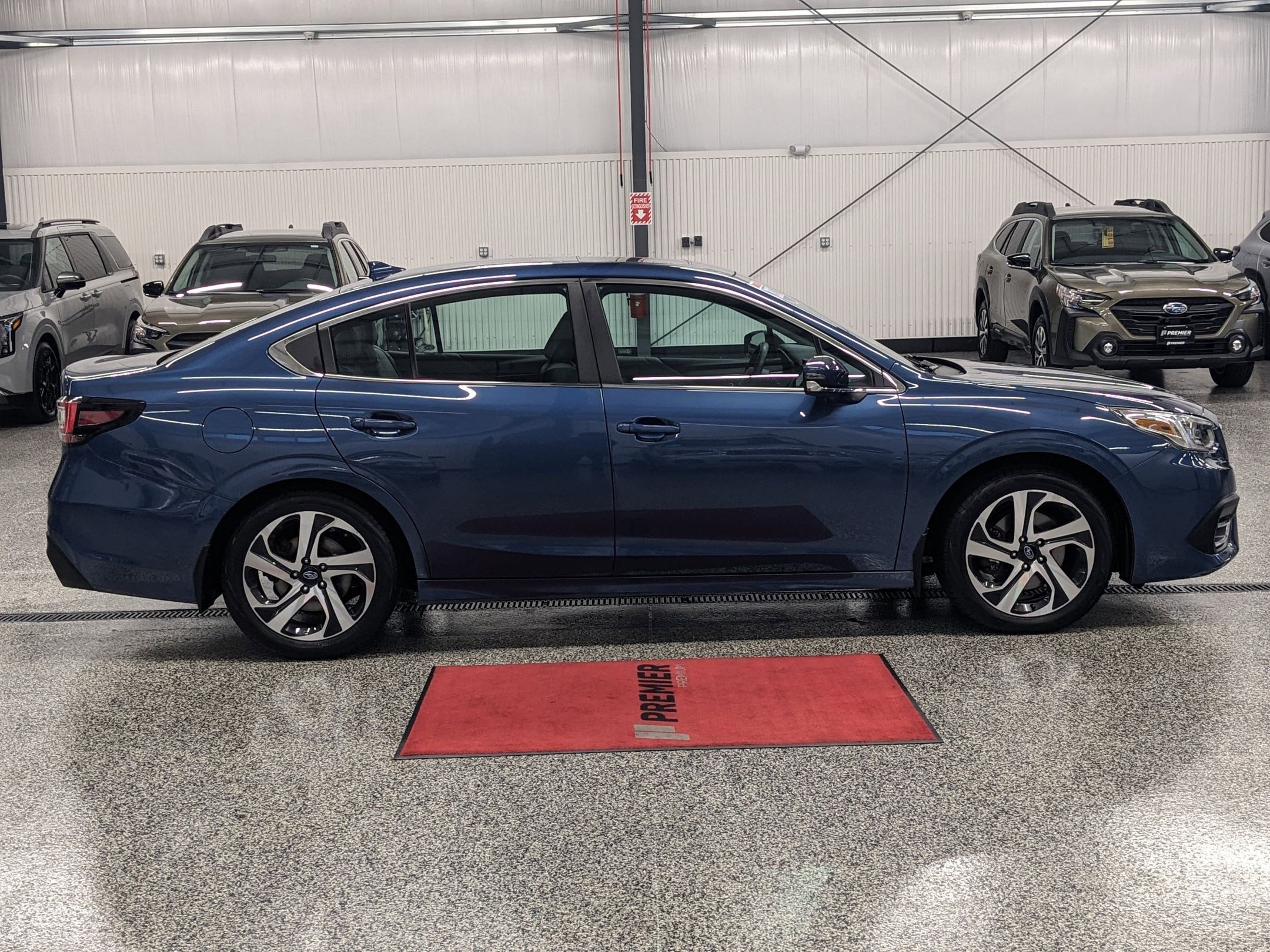 2022 Subaru Legacy Limited photo 2