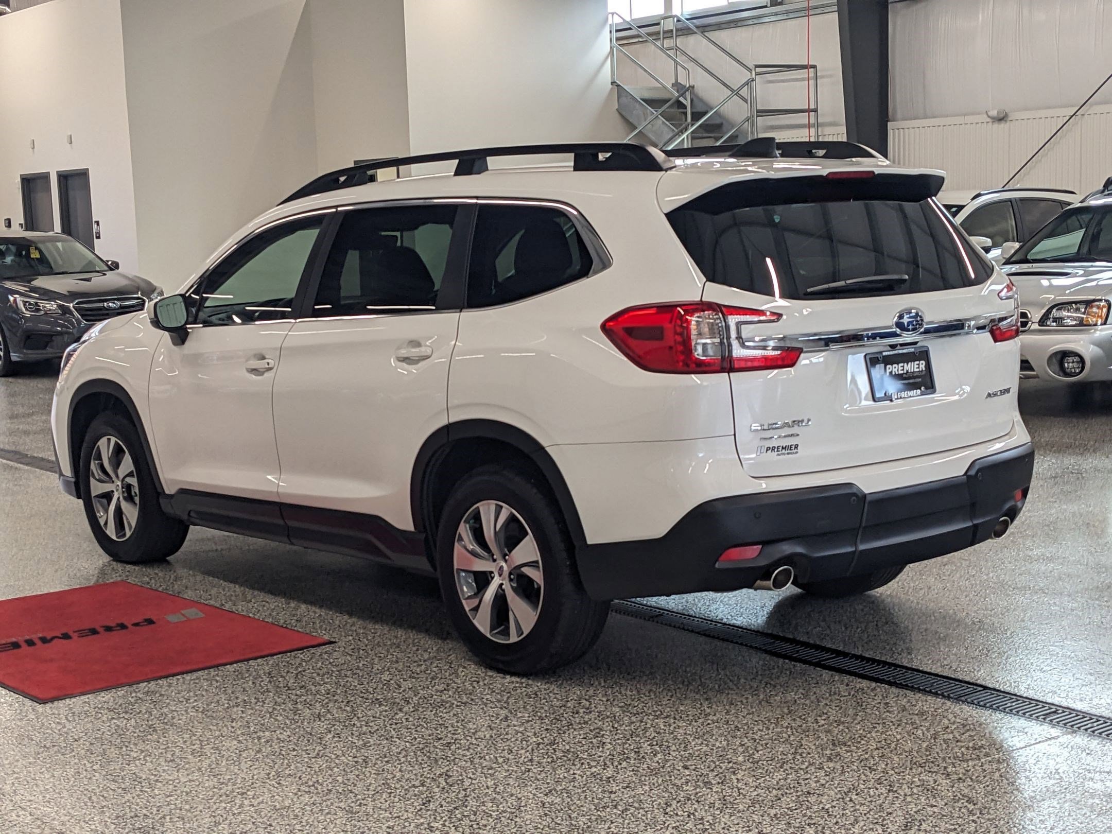 2024 Subaru Ascent Premium photo 3