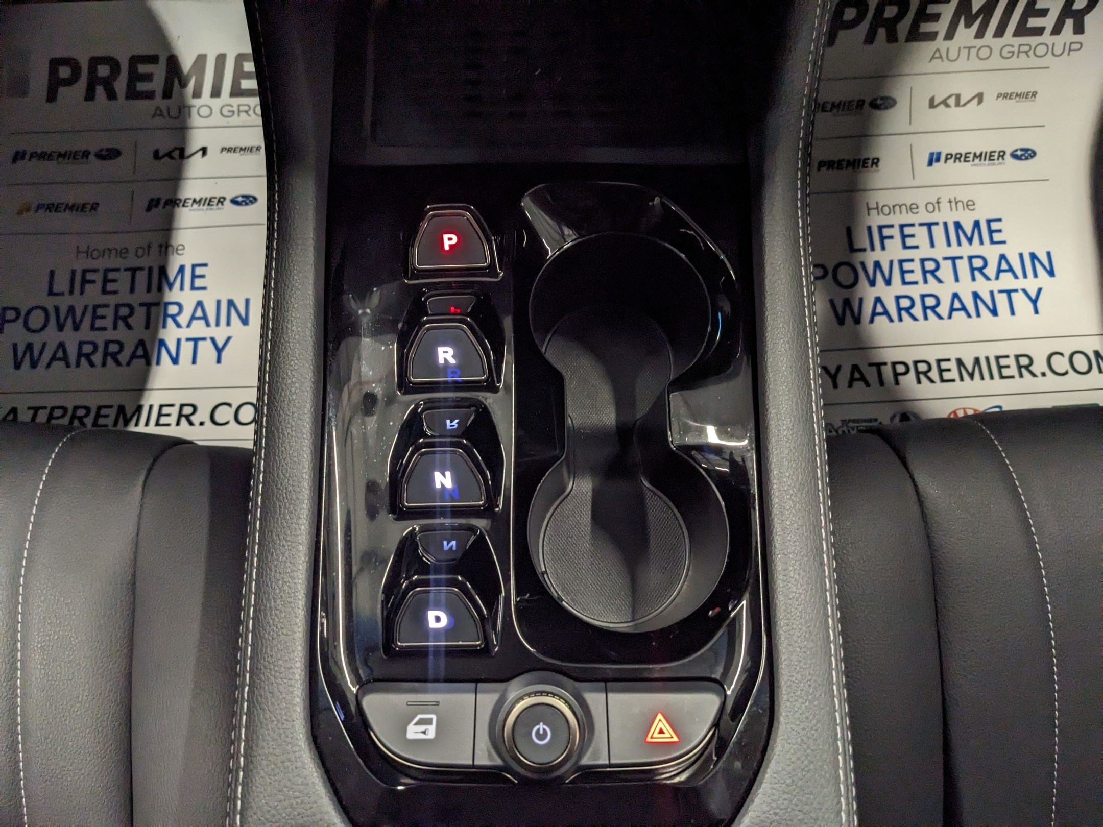 2023 VinFast VF 8 ECO - Photo 15