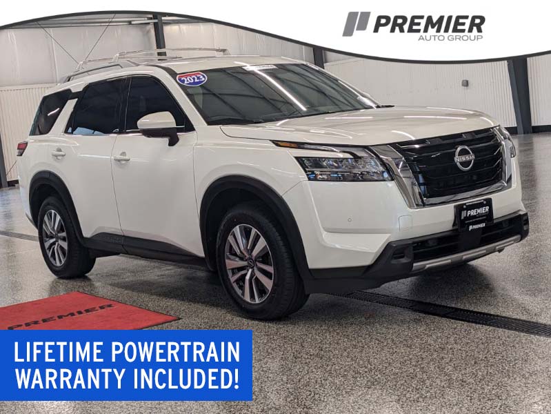 2023 Nissan Pathfinder SL's photo