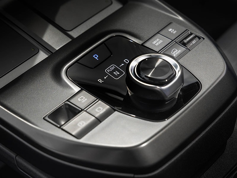 2026_Subaru_Solterra_console.jpg