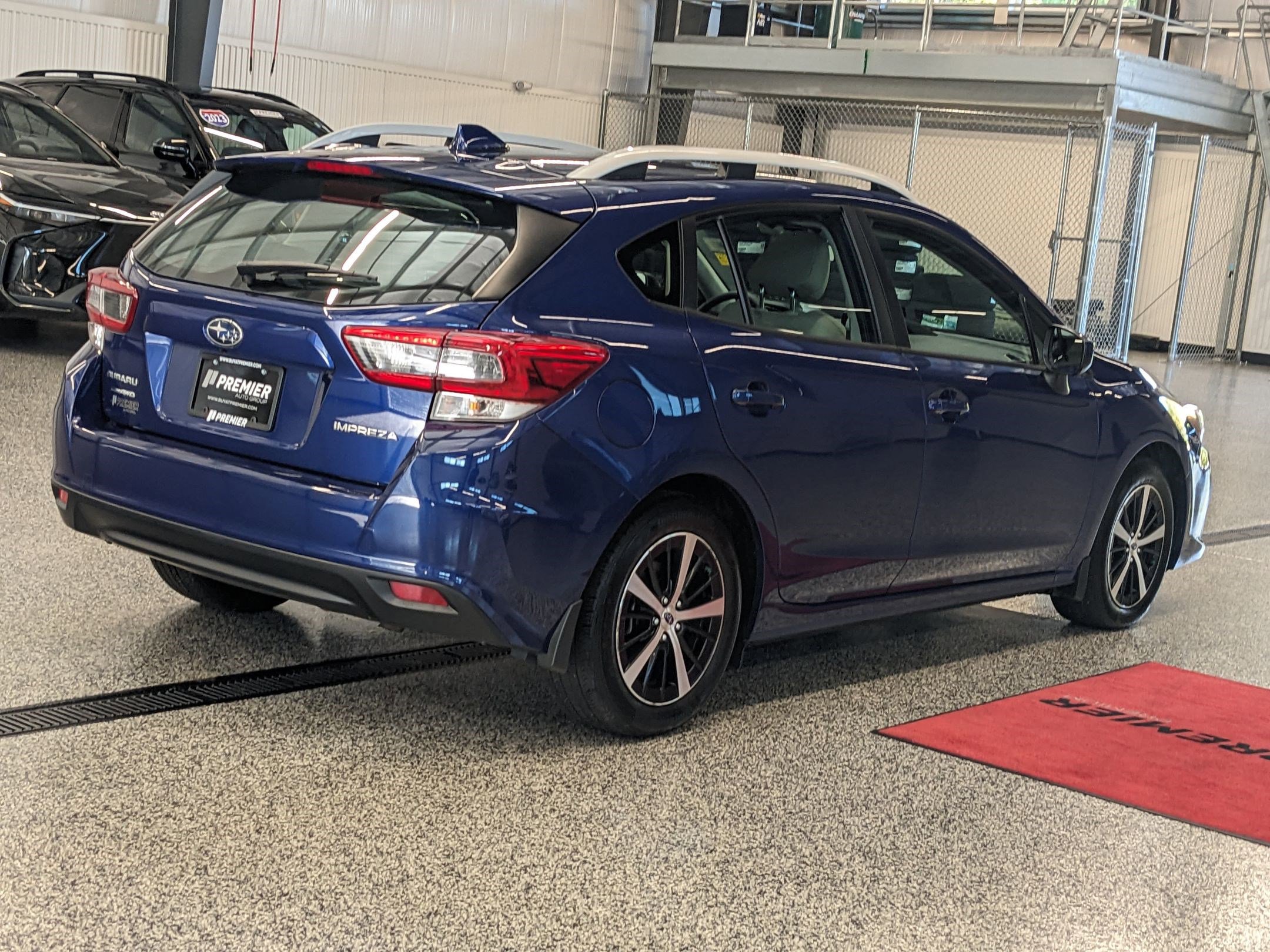 2023 Subaru Impreza Premium photo 3