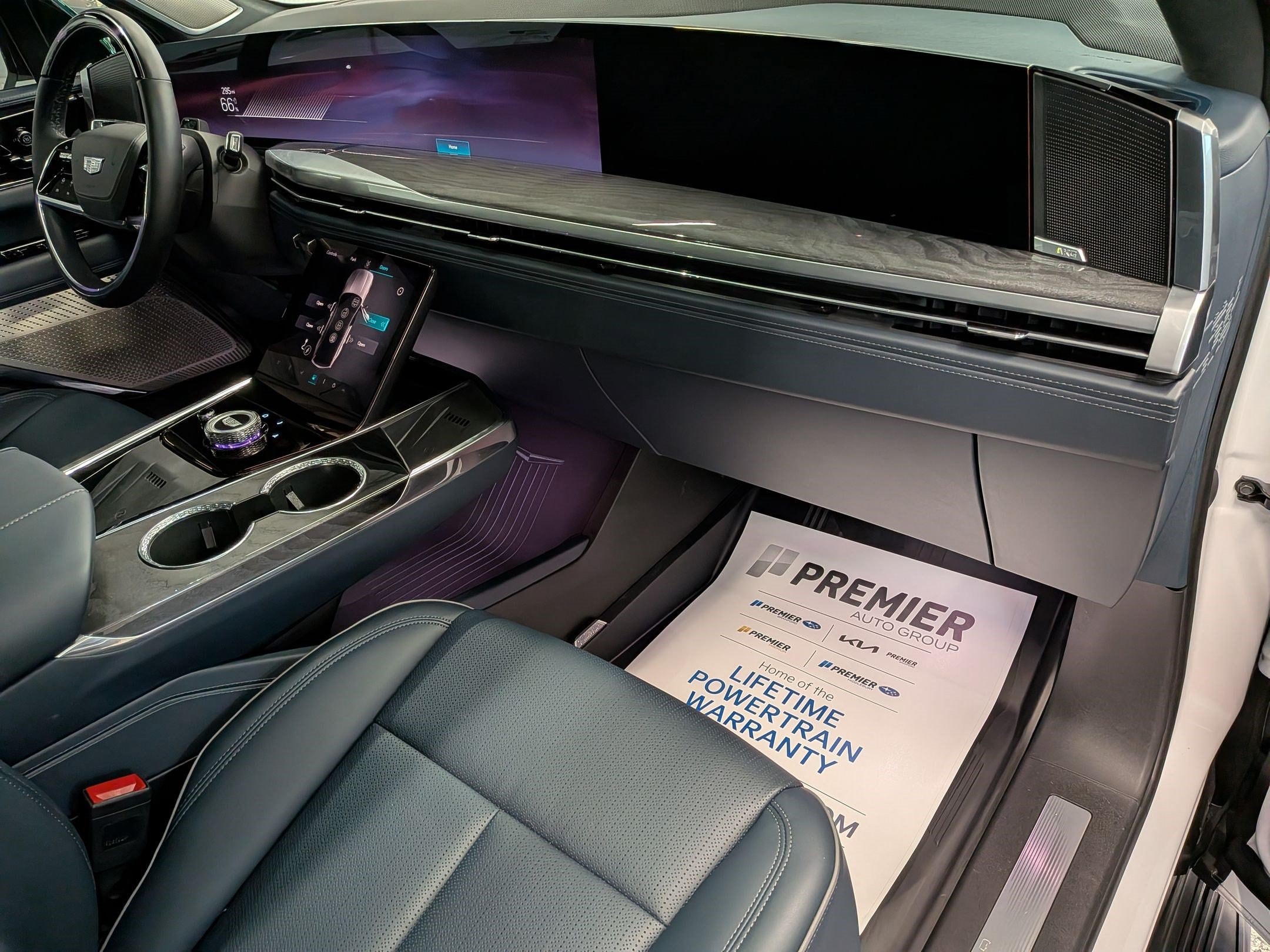 2025 Cadillac Escalade IQ Sport 2 - Photo 35