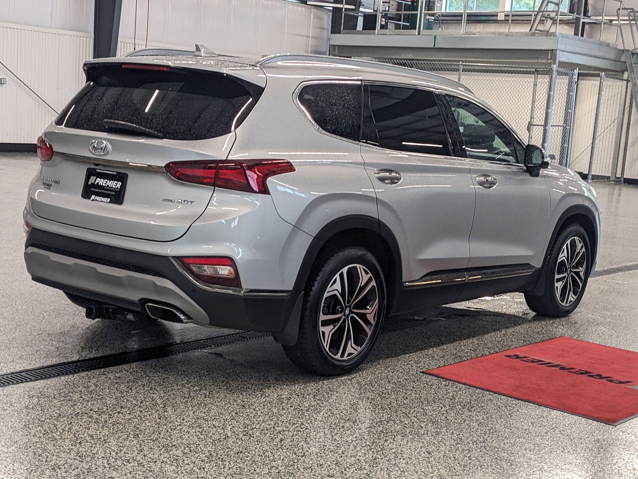 2020 Hyundai Santa Fe Limited photo 2