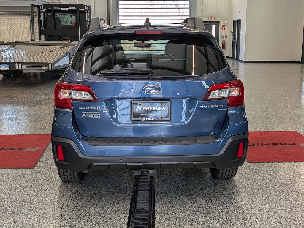 Used 2019 Subaru Outback Limited Sport Utility