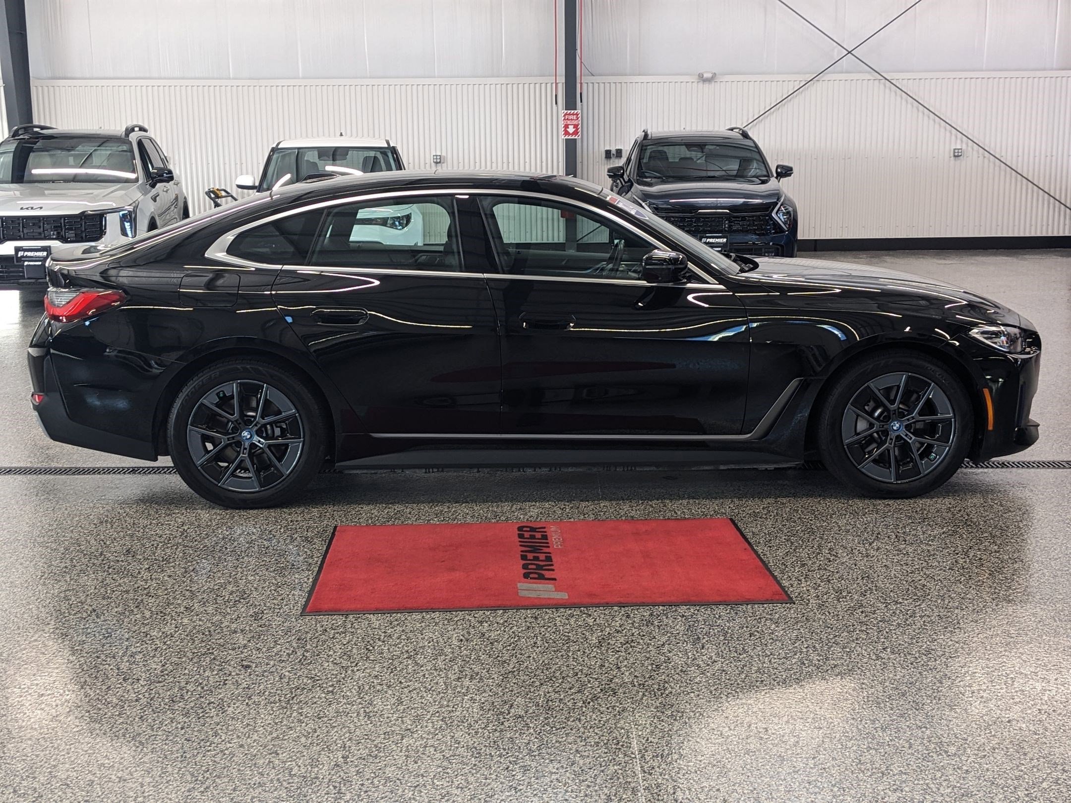 2024 Bmw i4 xDrive40 photo 2