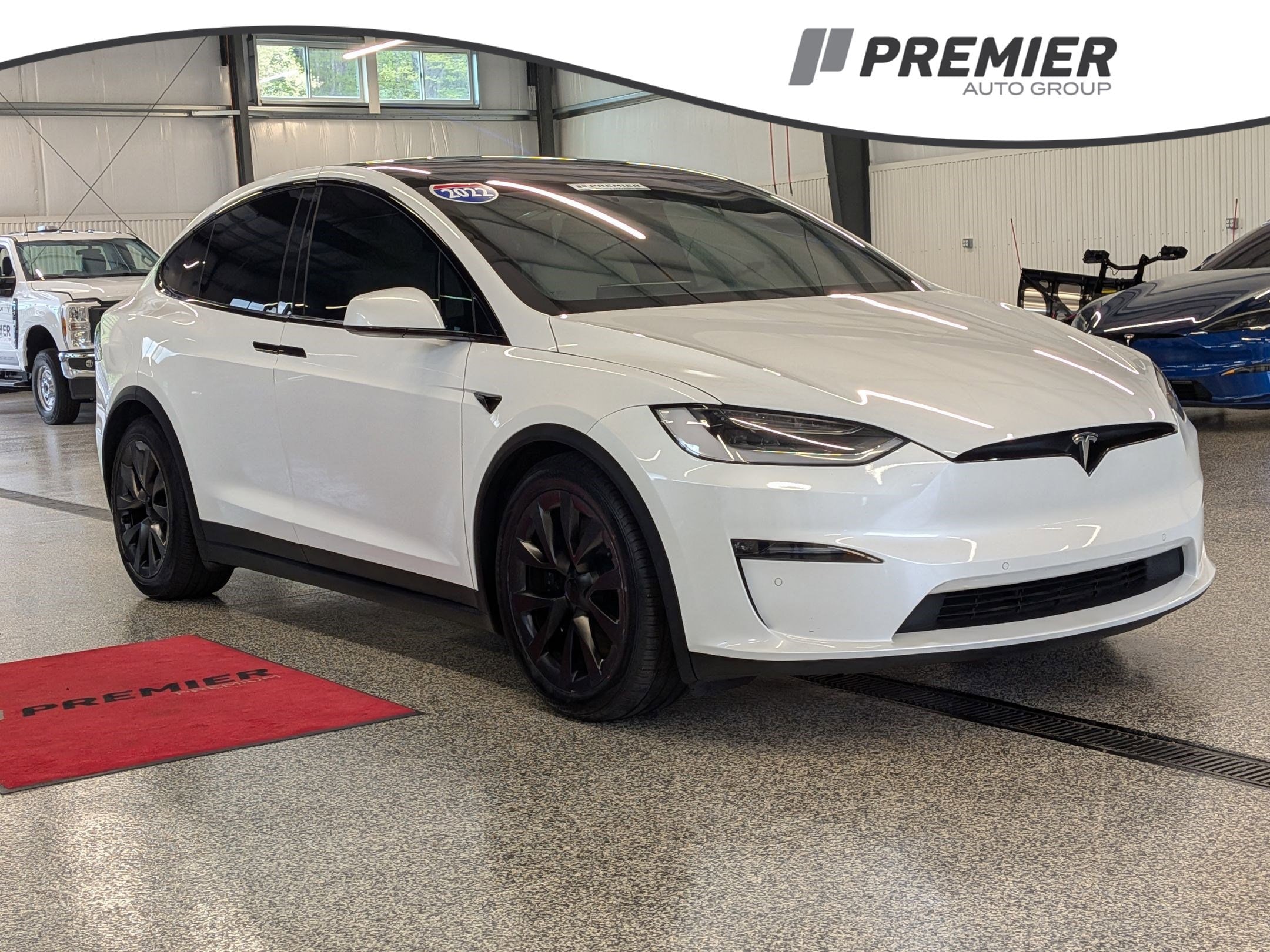 2022 Tesla Model X Long Range's photo