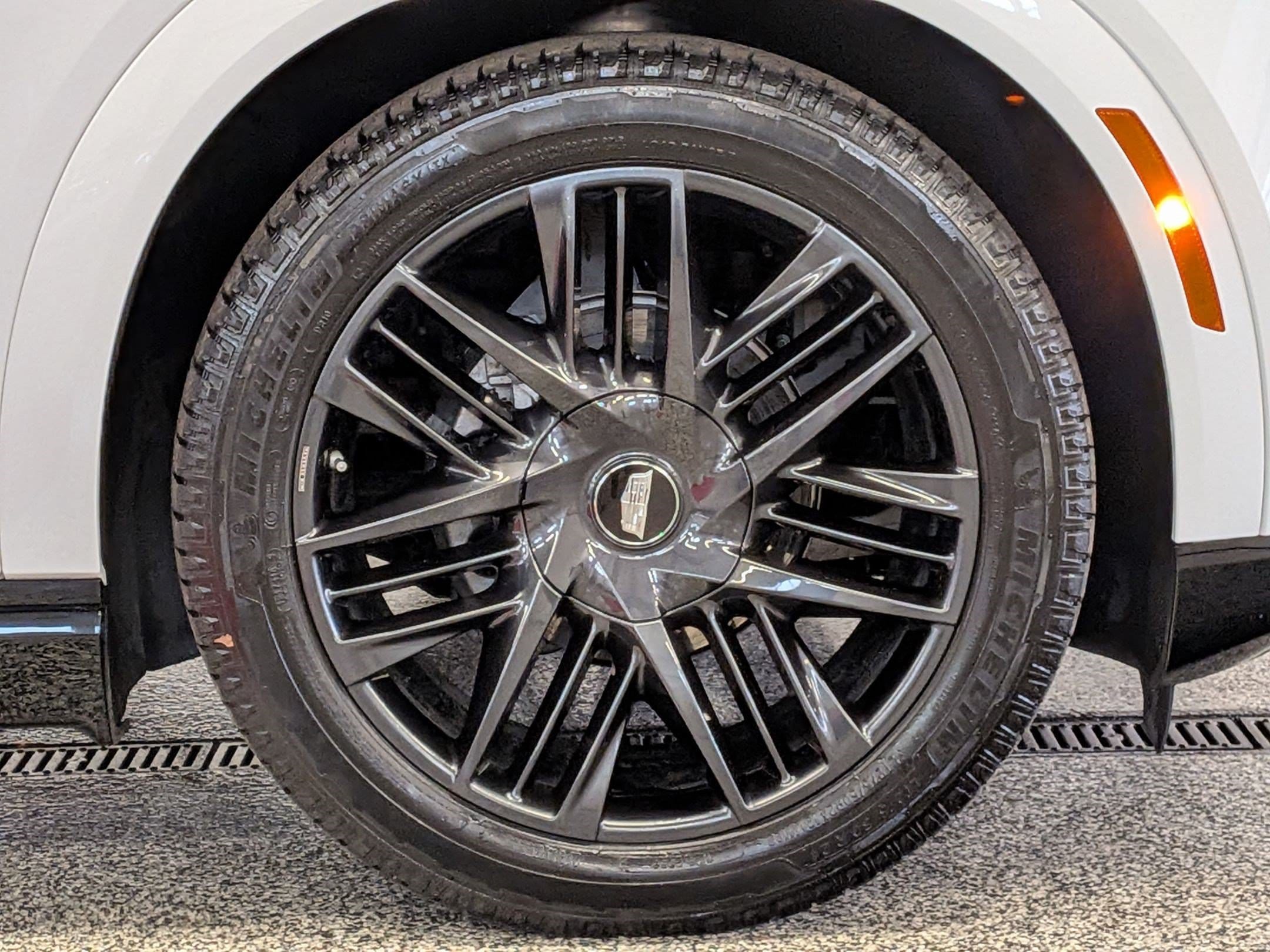 2025 Cadillac Escalade IQ Sport 2 - Photo 37