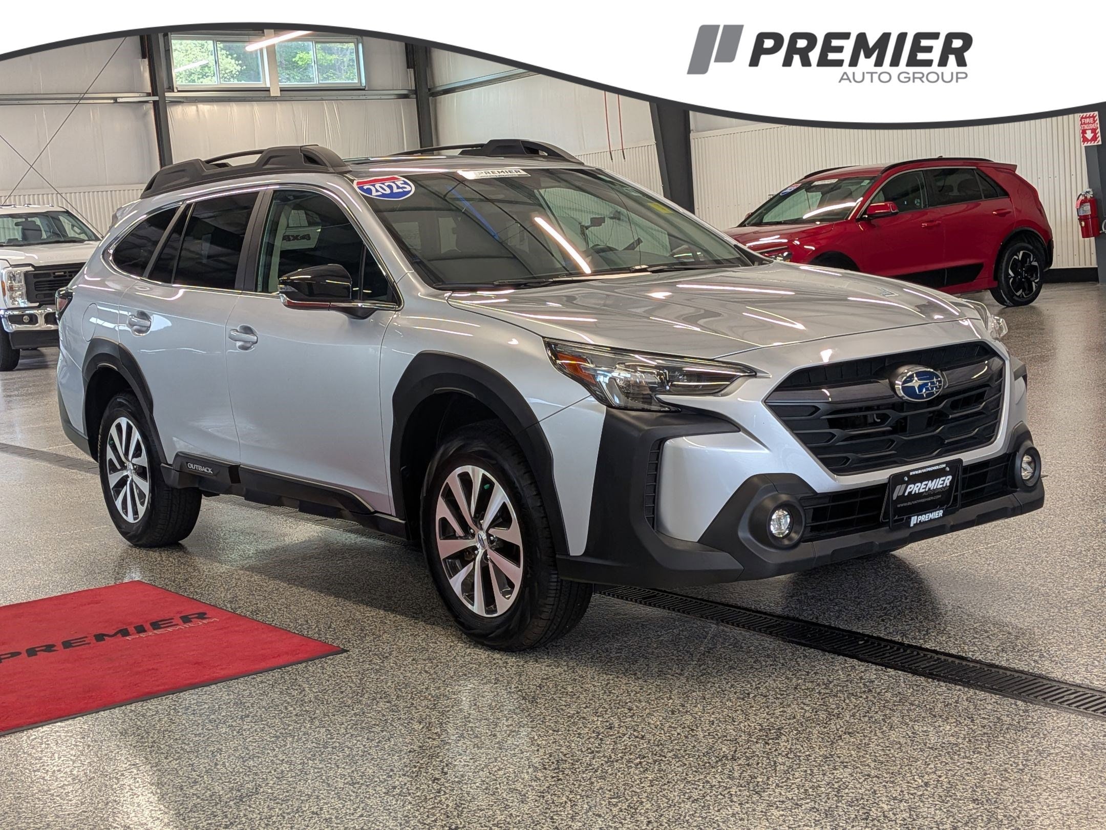 2025 Subaru Outback Premium's photo