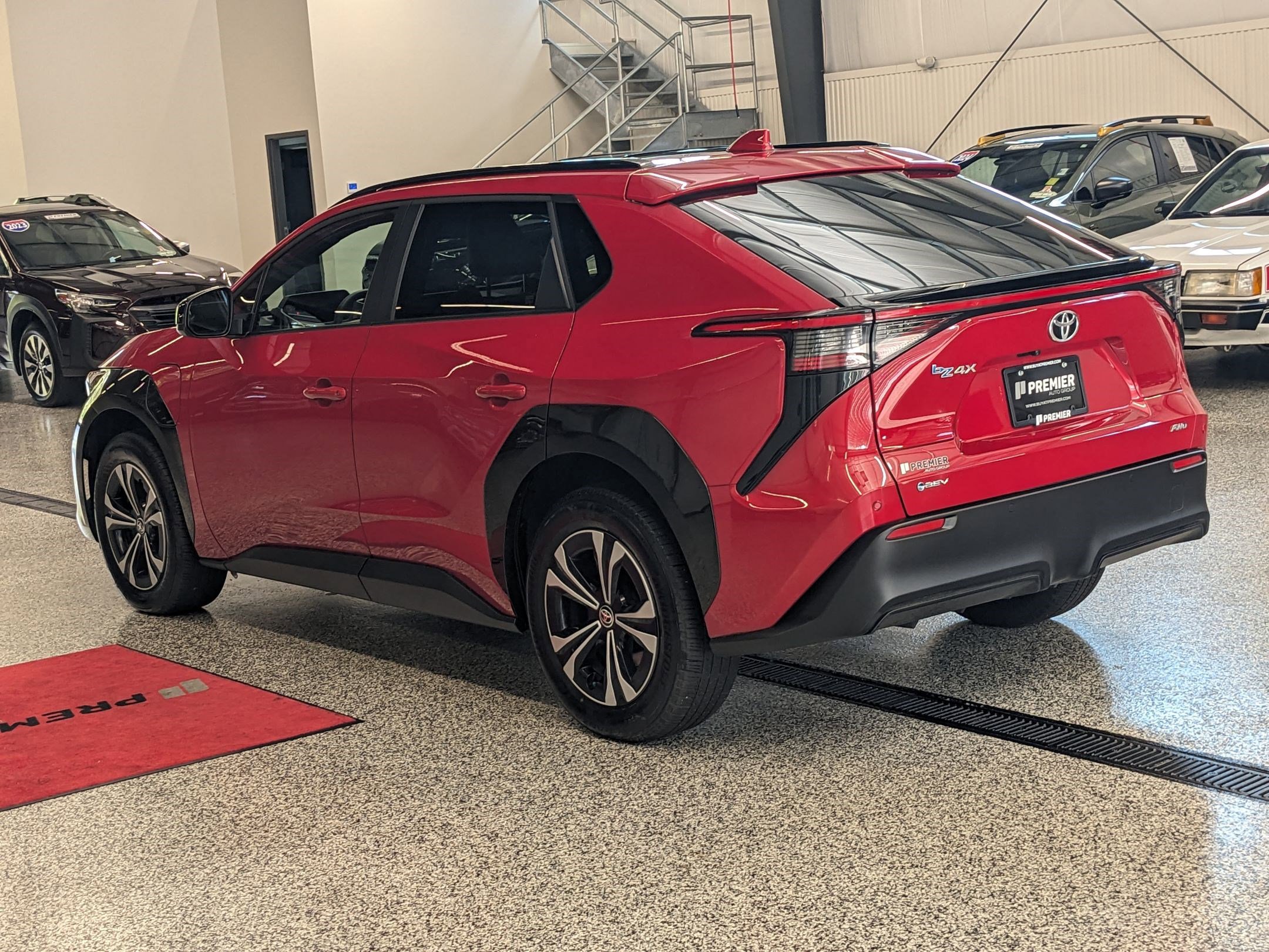 2024 Toyota bZ4X XLE photo 4