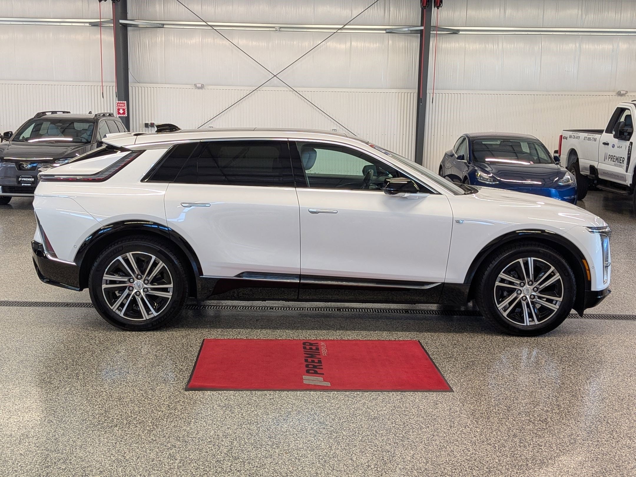 Used 2024 Cadillac LYRIQ Luxury 2 with VIN 1GYKPRRL3RZ112784 for sale in Branford, CT