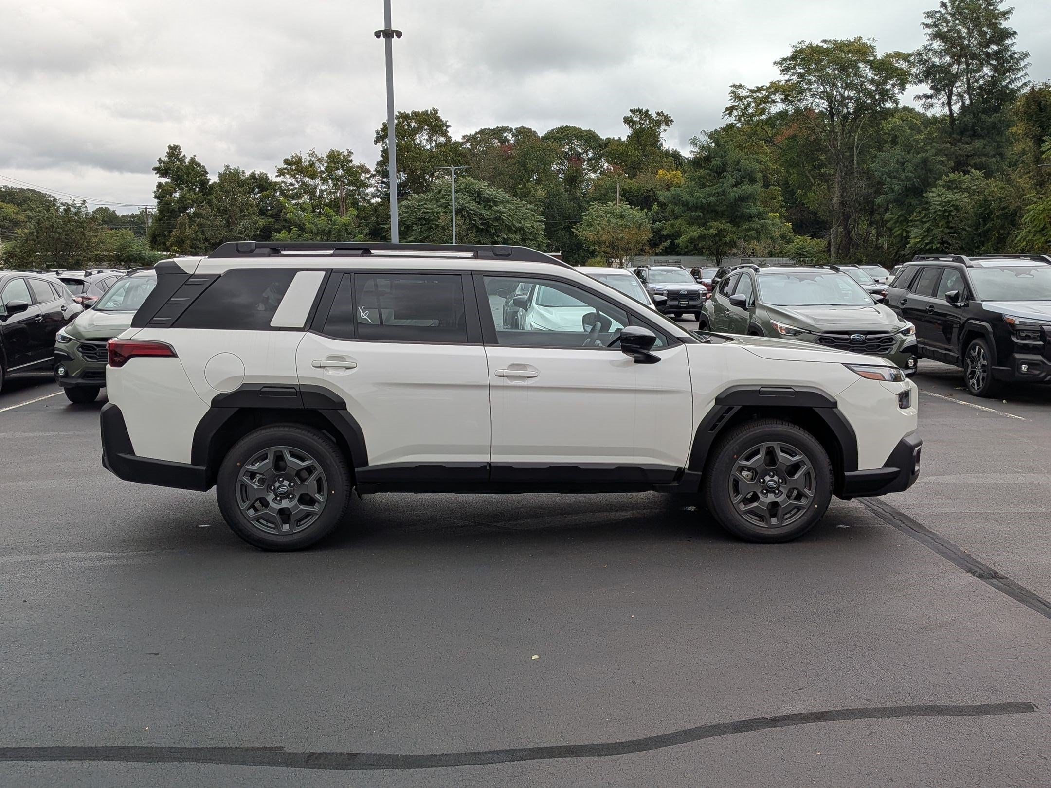 2026 Subaru Outback Premium - Photo 2