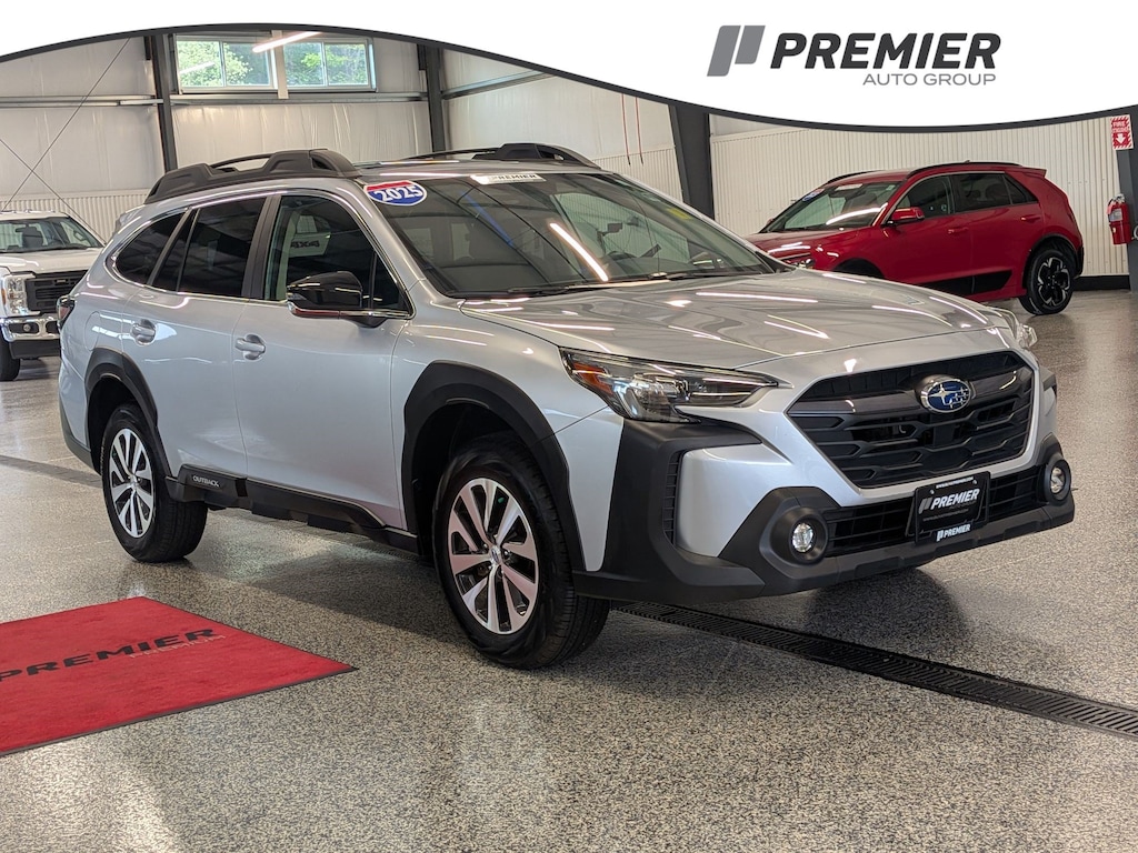 Used 2025 Subaru Outback Premium Sport Utility