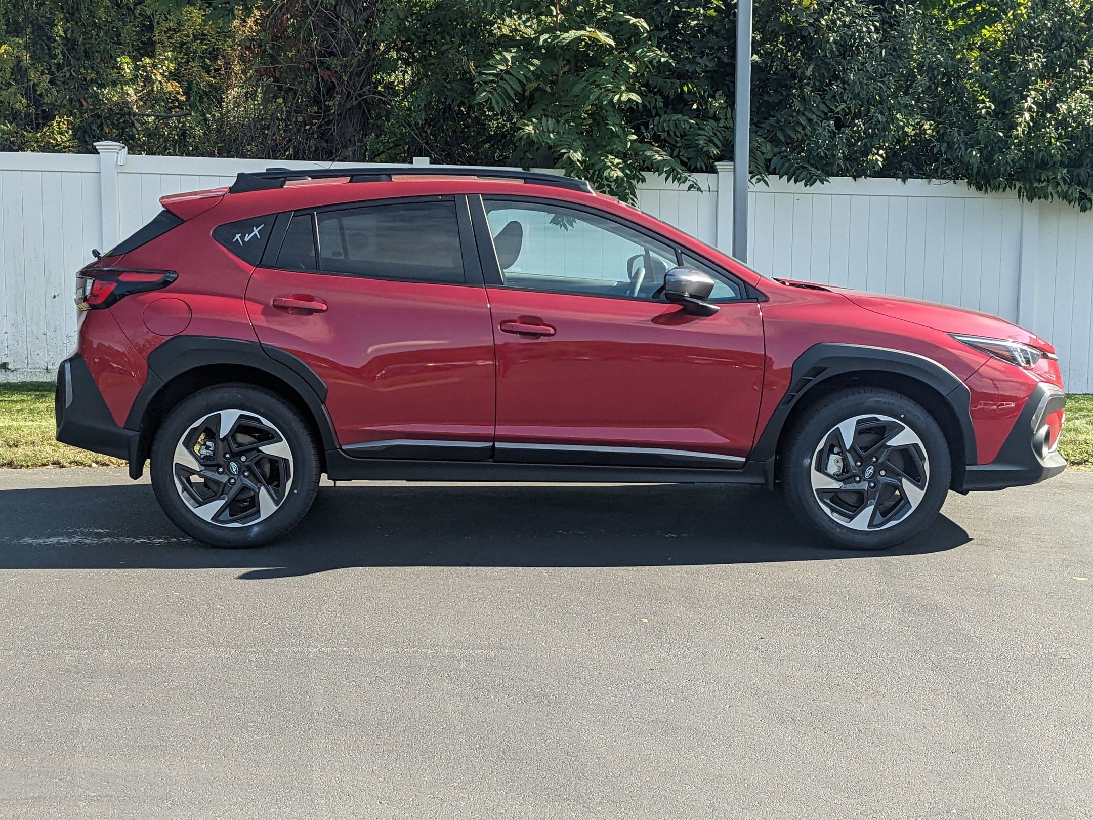 2025 Subaru Crosstrek Limited photo 2