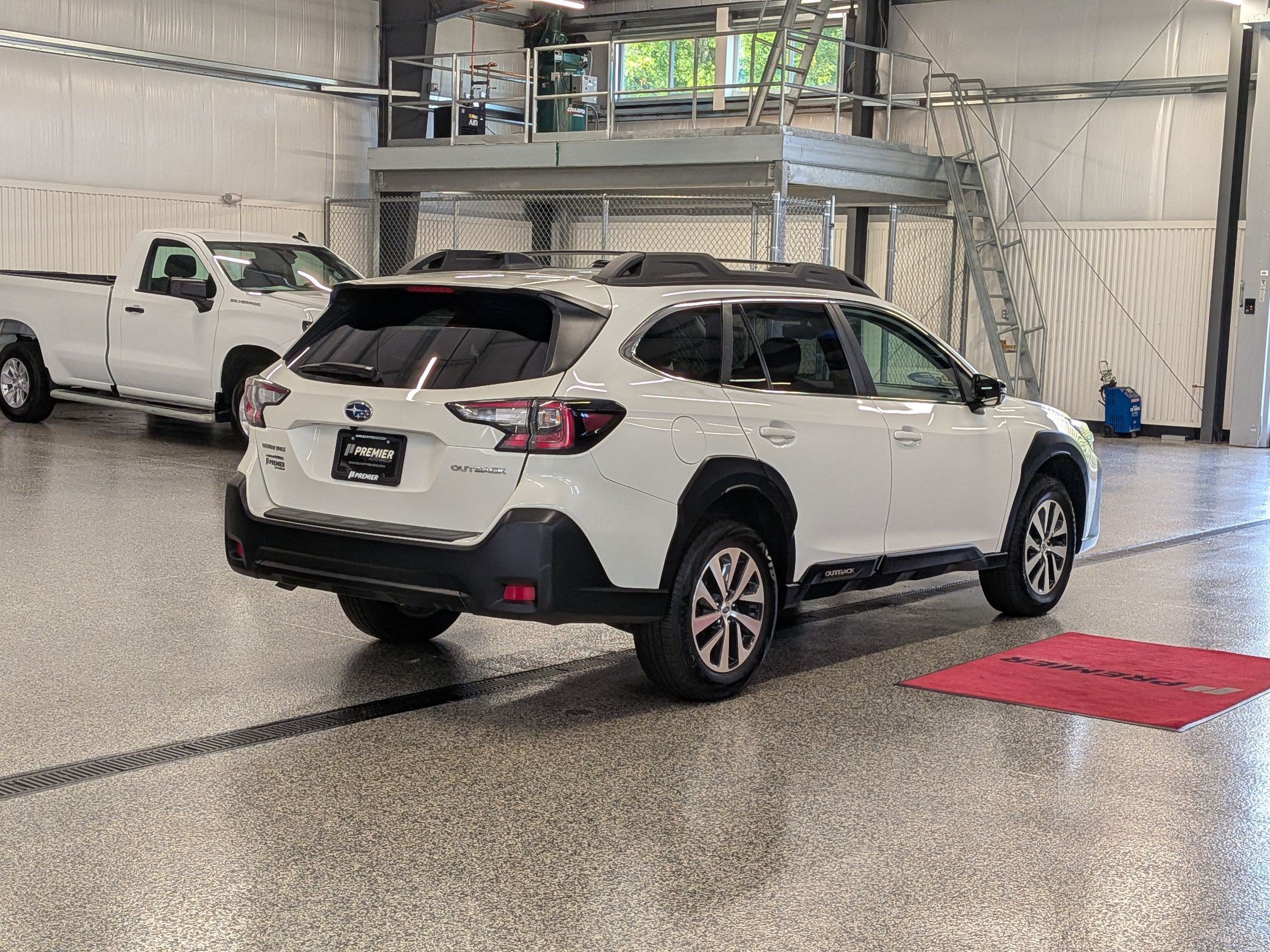 Used 2024 Subaru Outback Premium Sport Utility