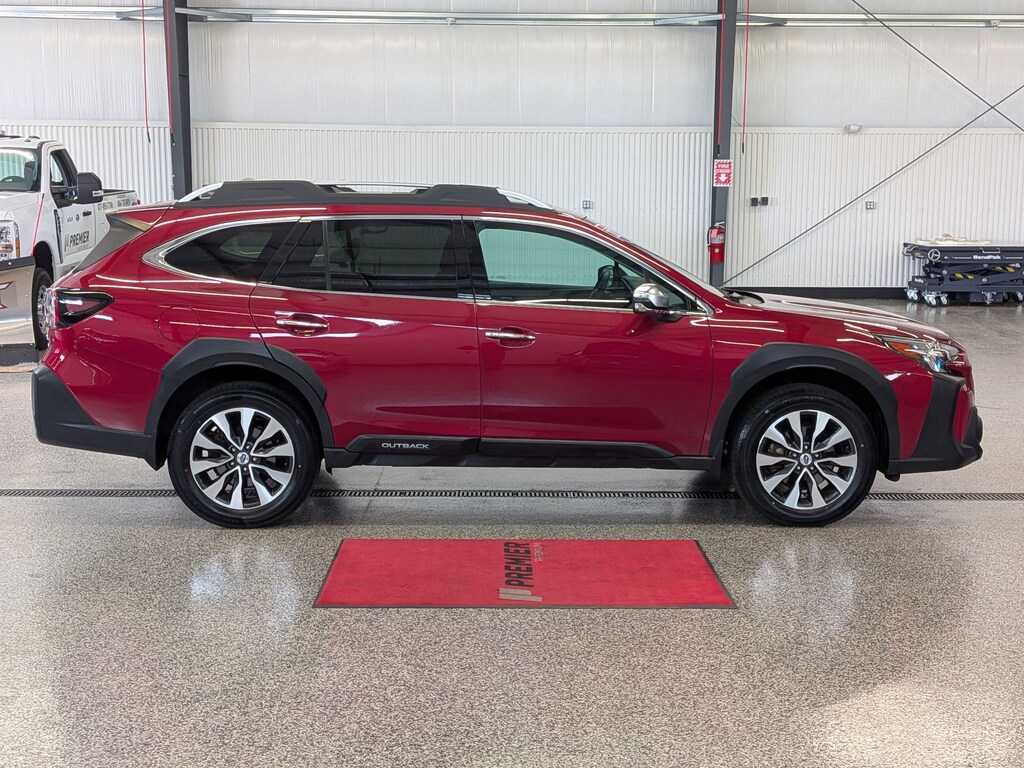 Used 2023 Subaru Outback Touring XT Sport Utility