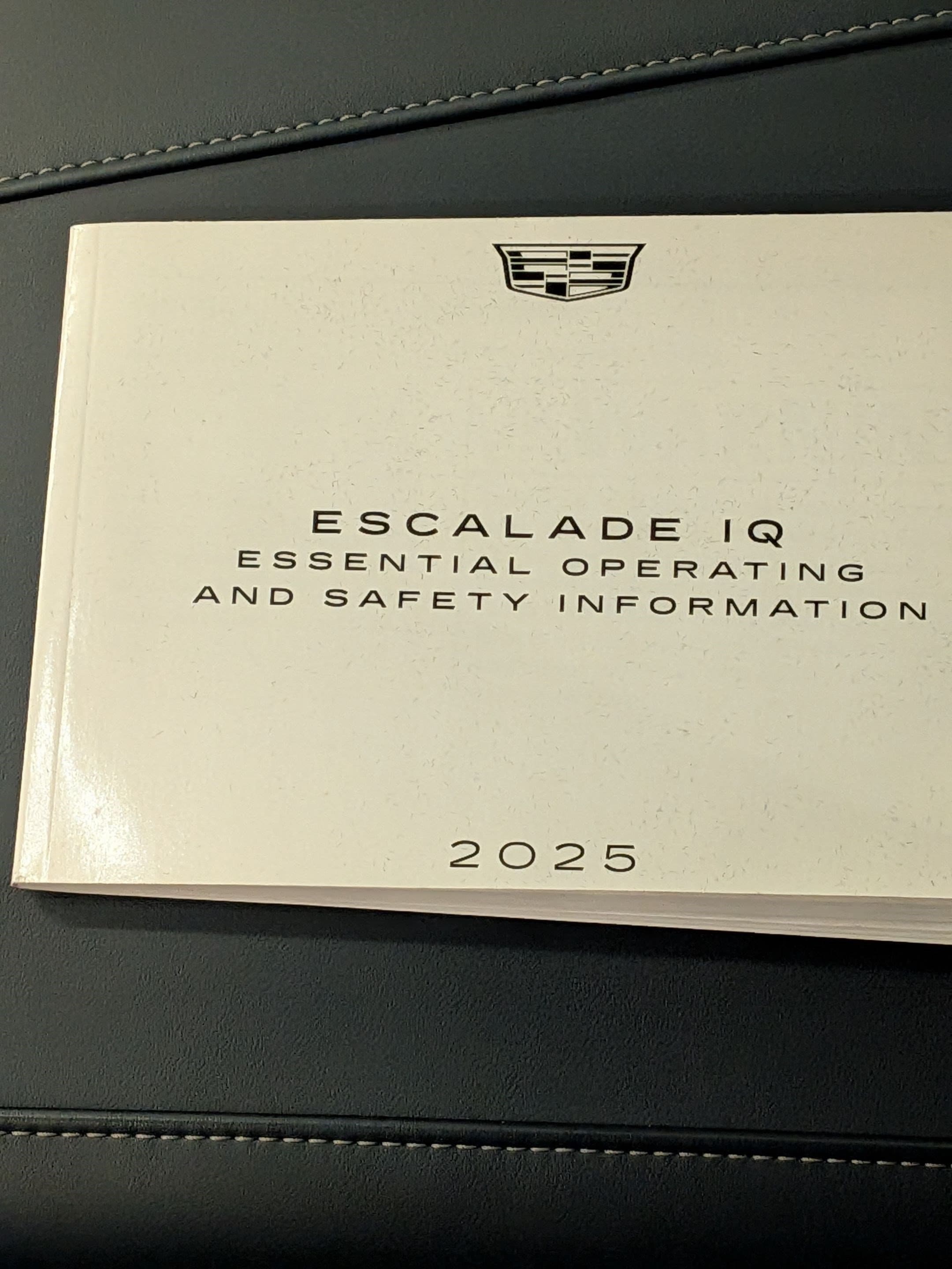 2025 Cadillac Escalade IQ Sport 2 - Photo 39