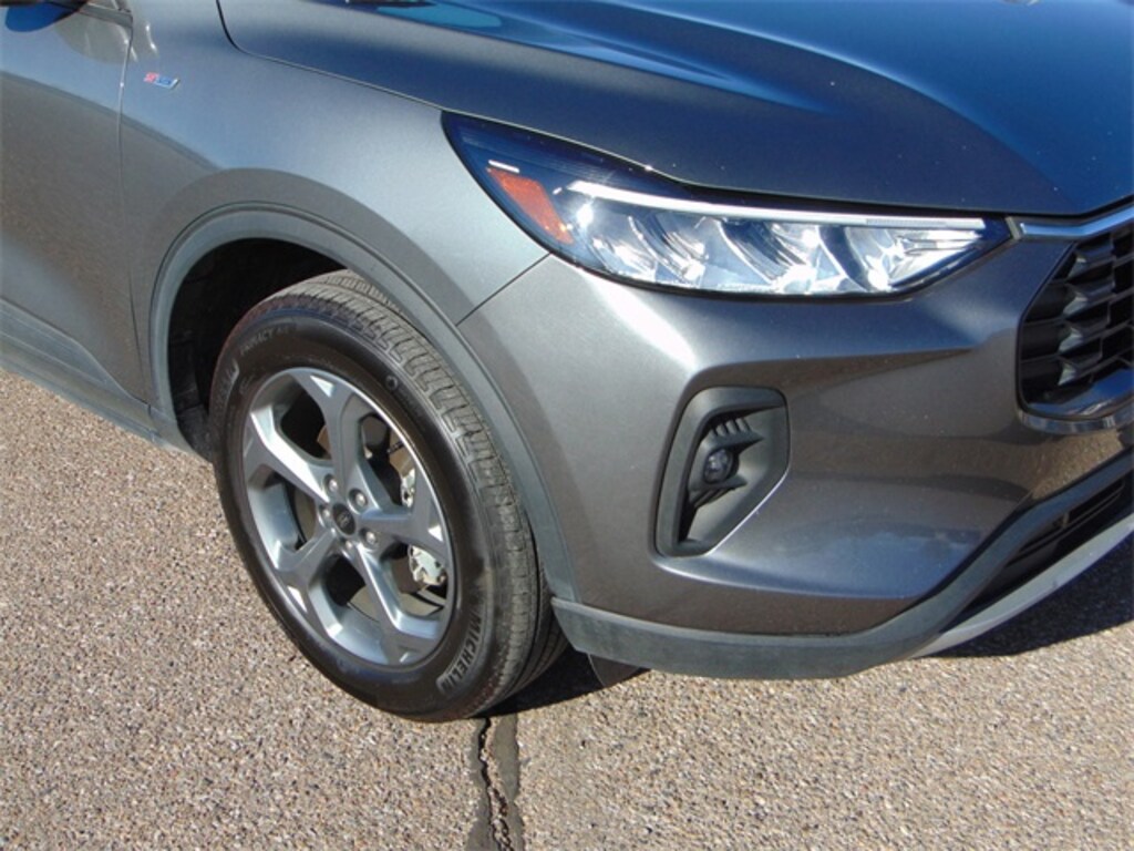 Used 2025 Ford Escape ST-Line Select SUV
