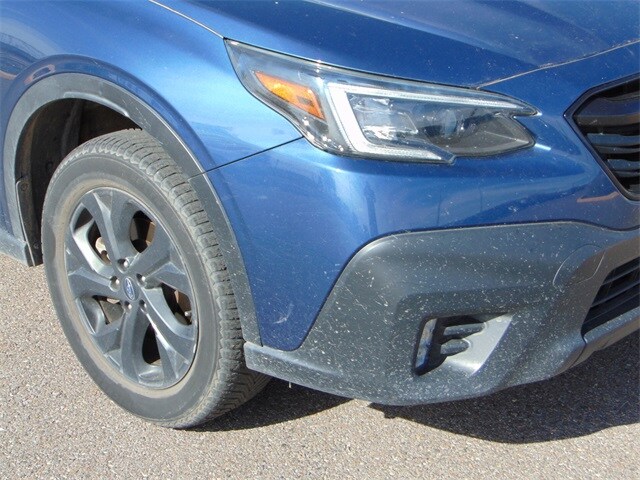2020 Subaru Outback Onyx Edition XT photo 2