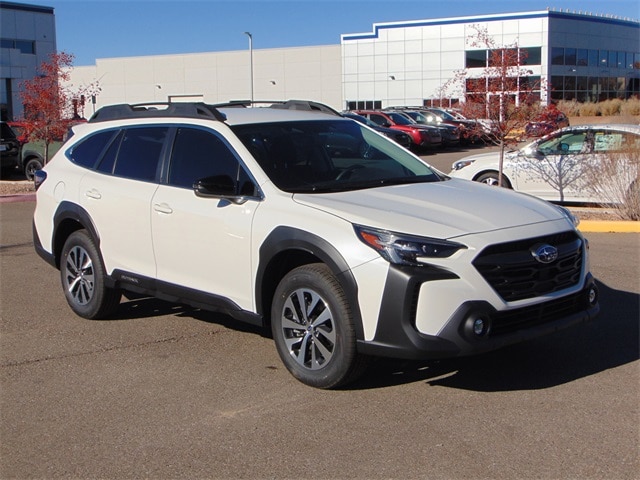 2025 Subaru Outback Premium's photo