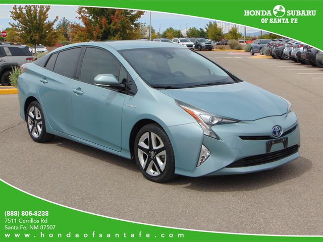 2017 Toyota Prius Three's photo