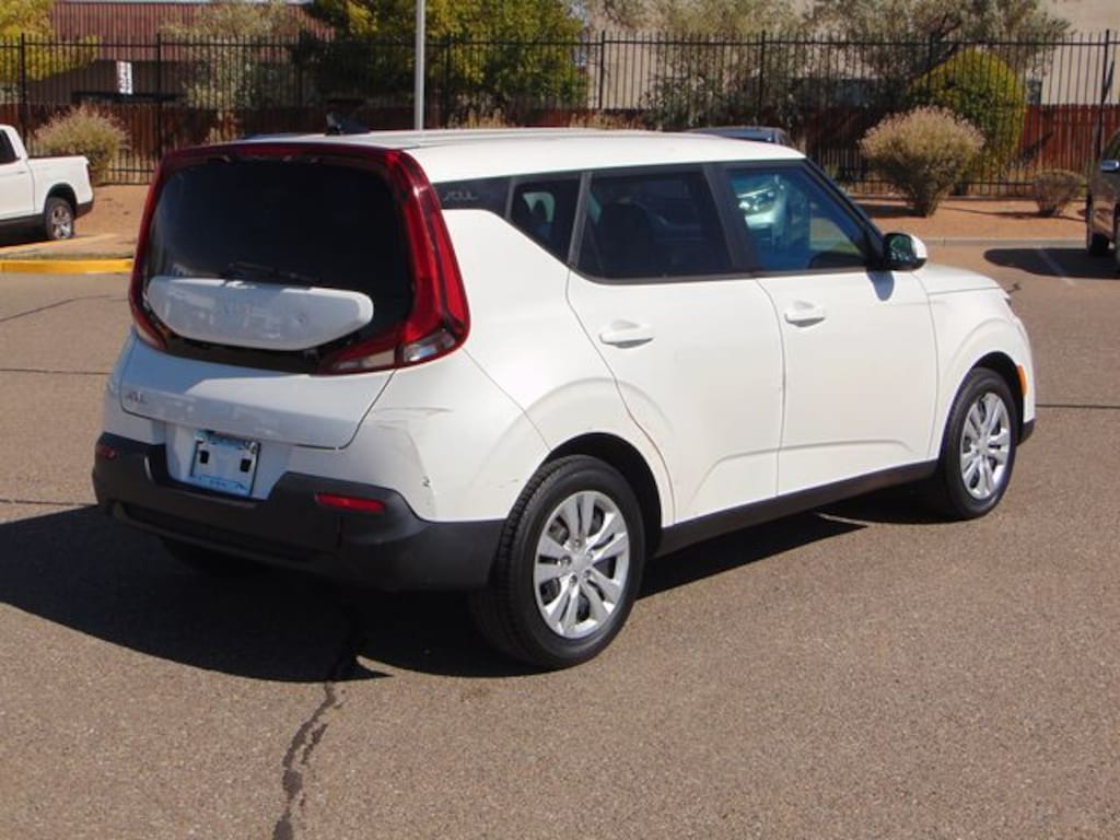 Used 2022 Kia Soul LX Hatchback