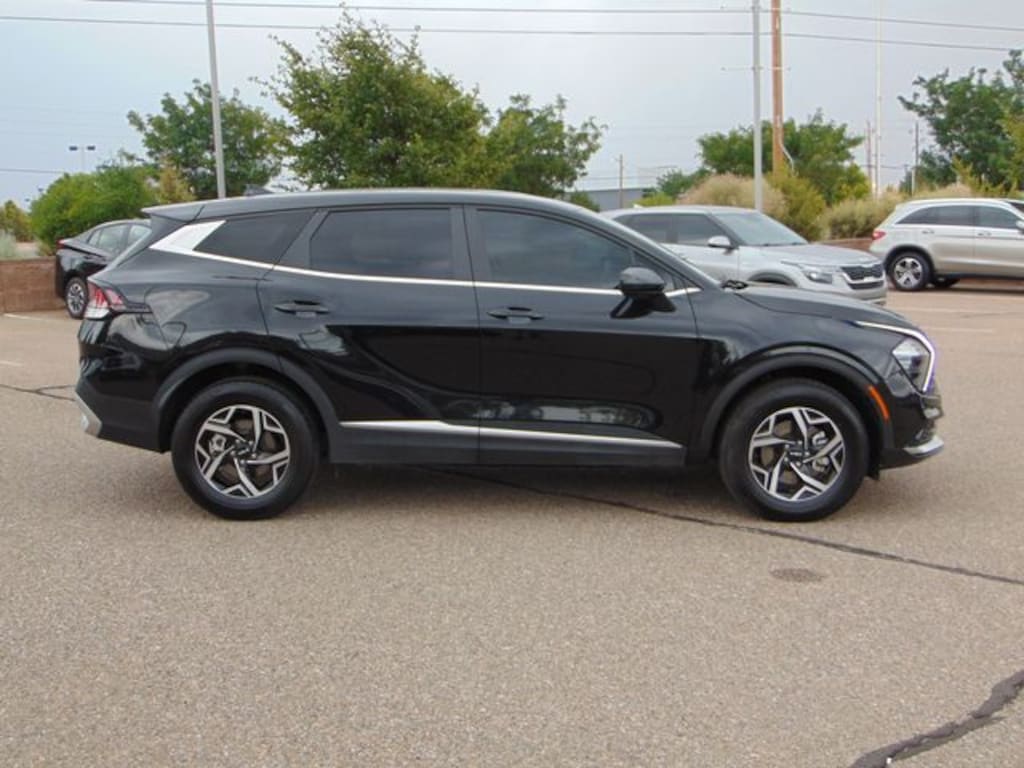 Used 2023 Kia Sportage LX SUV