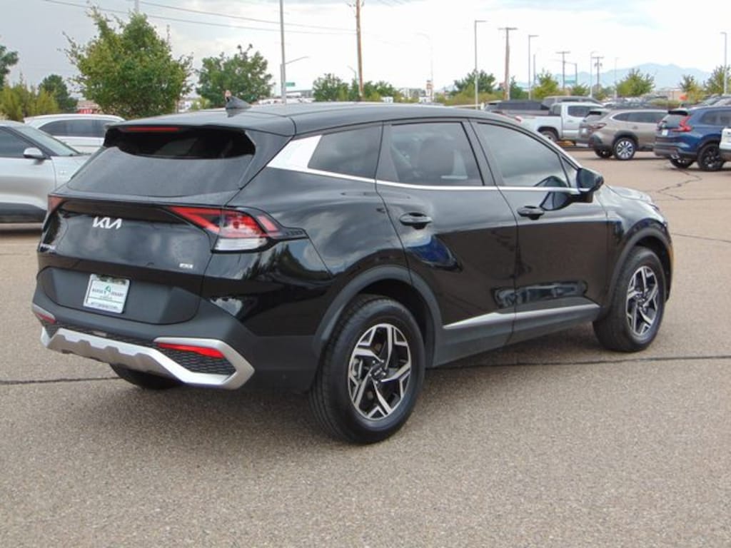 Used 2023 Kia Sportage LX SUV