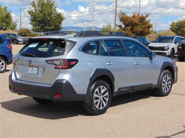 2024 Subaru Outback Base photo 2