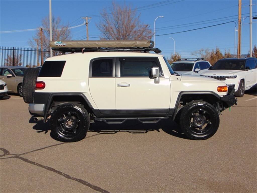Used 2014 Toyota FJ Cruiser AT 4WD V6 SUV