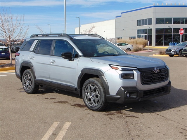 2026 Subaru Outback Premium's photo