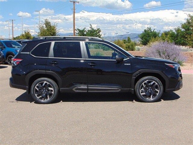 2025 Subaru Forester Limited photo 3