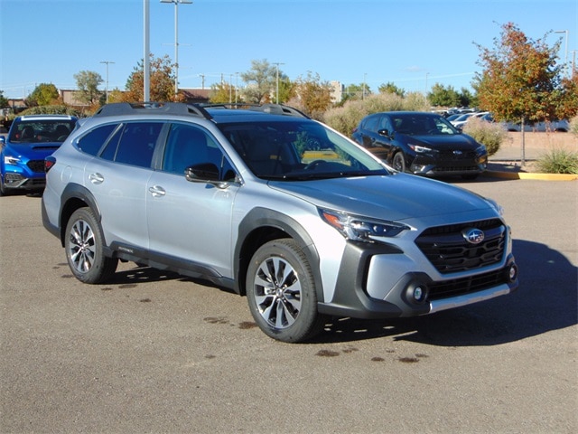 2025 Subaru Outback Limited's photo